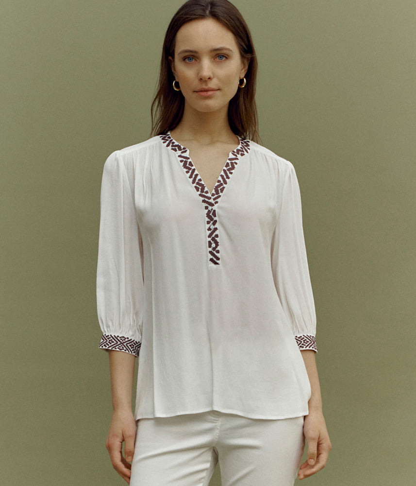 Embroidered blouse CRUMBLE/85342/003