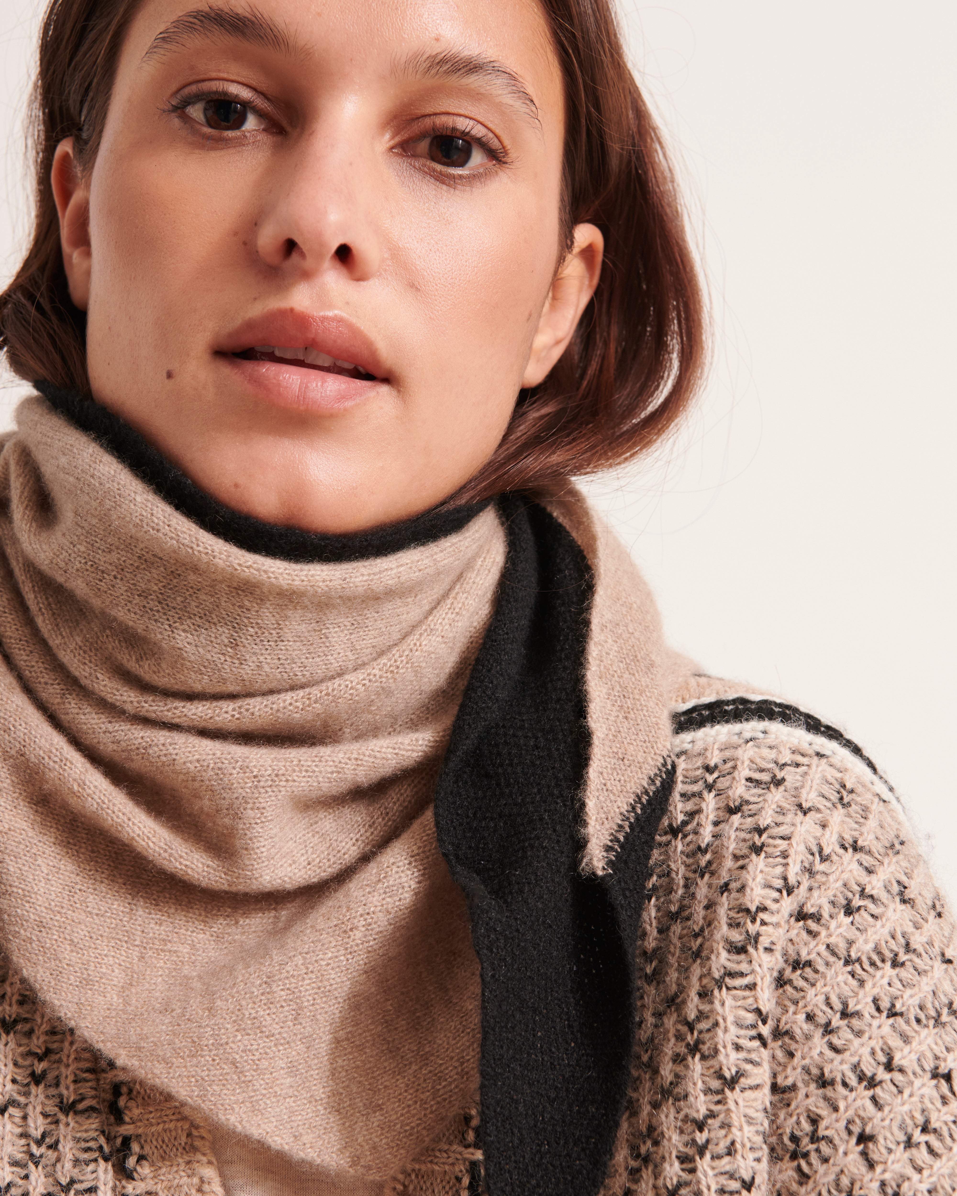 Echarpe triangulaire ETRELLITA/12212/022