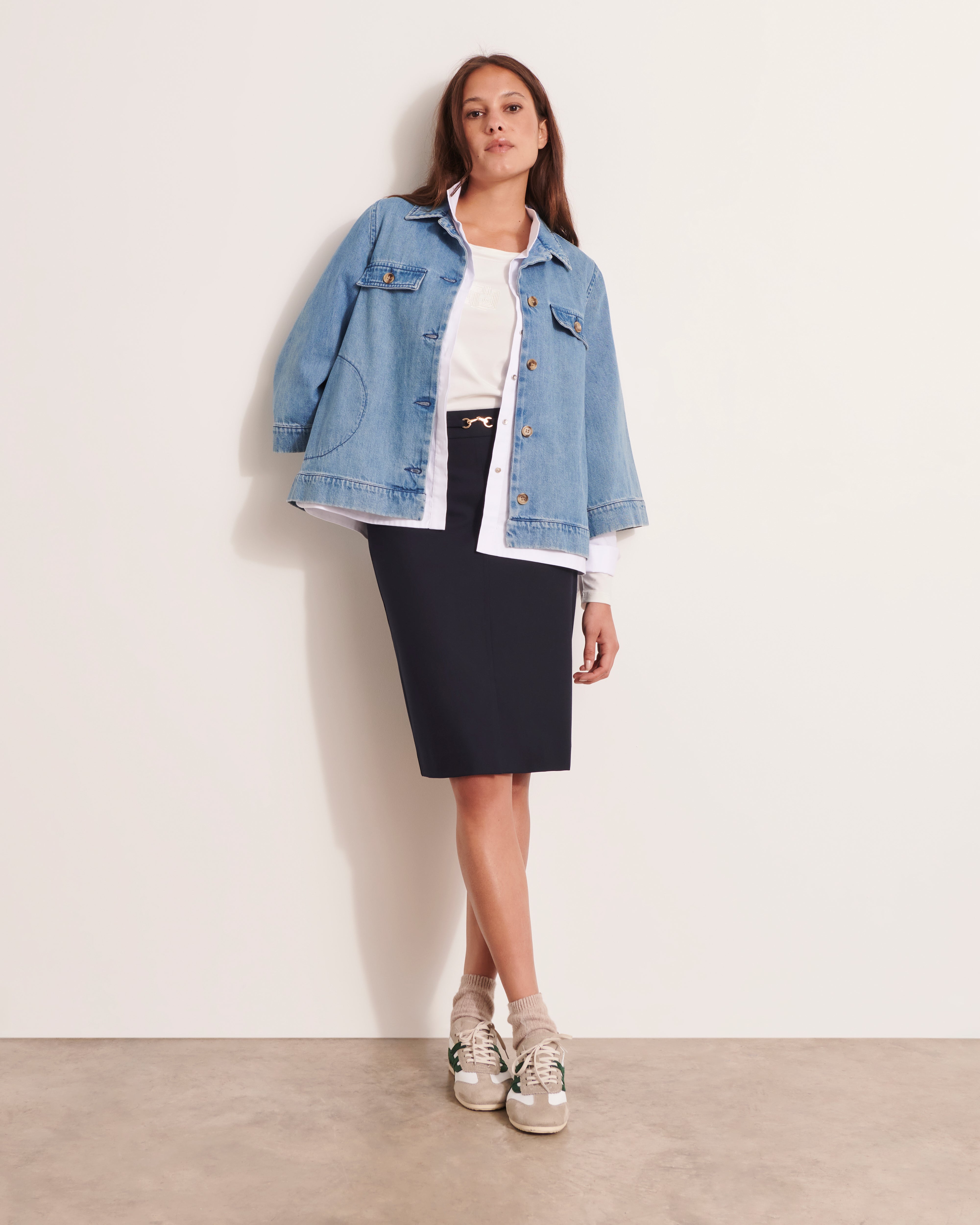 Jupe-culotte en jean Rose. Jambe large longueur mollet. Taille