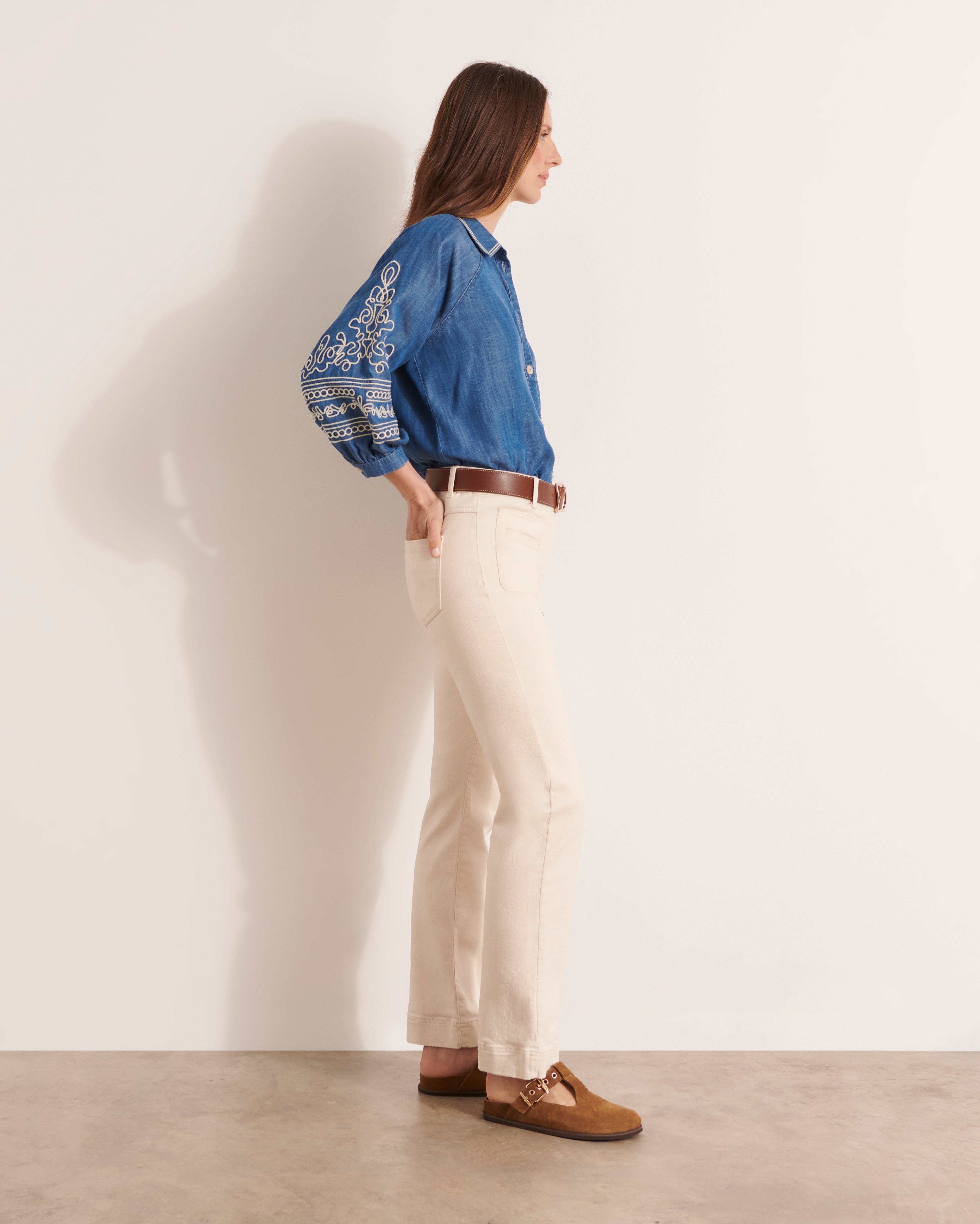 pantalon droit en toile écru moucheté en coton stretch