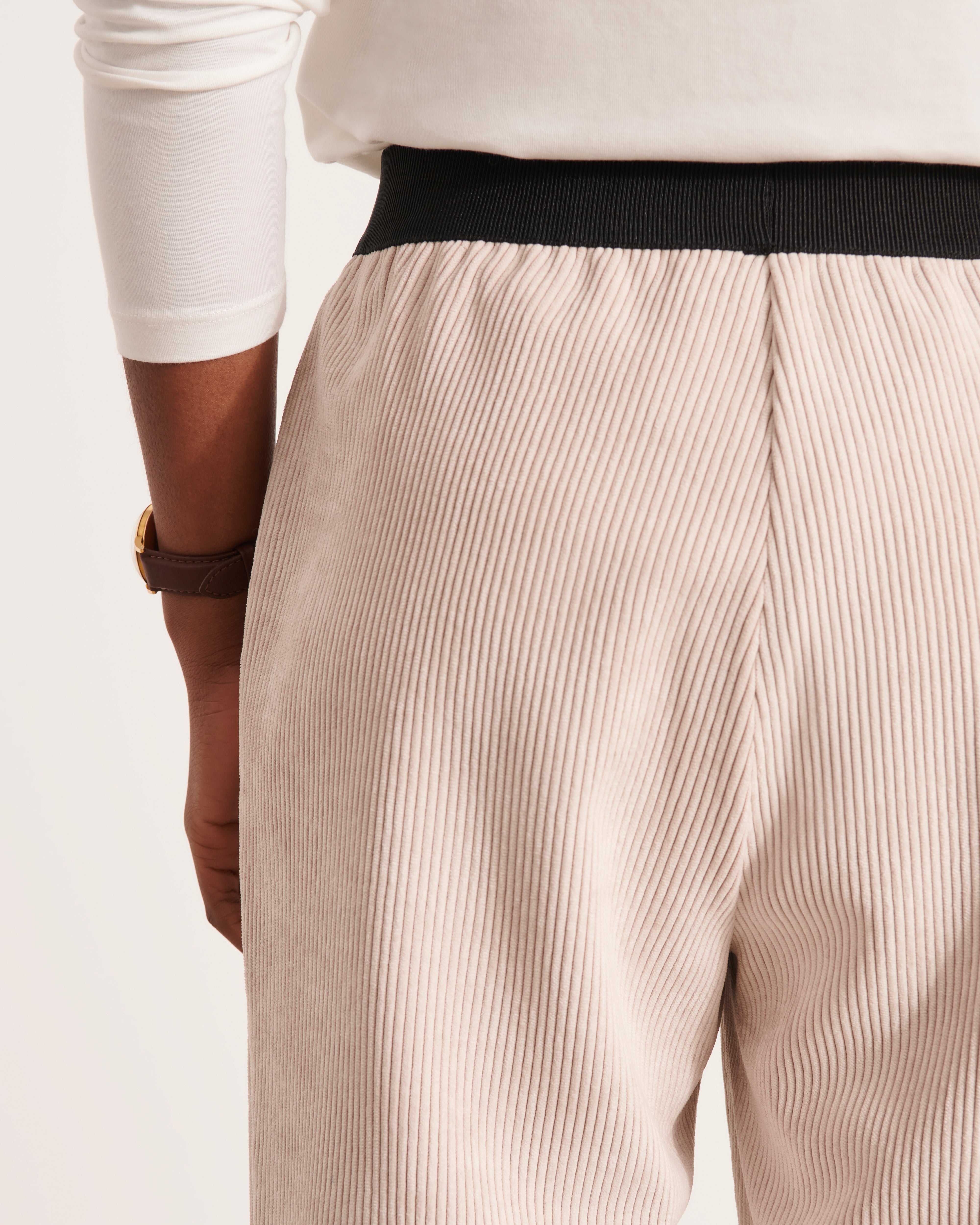 pantalon droit beige en velours côtelé