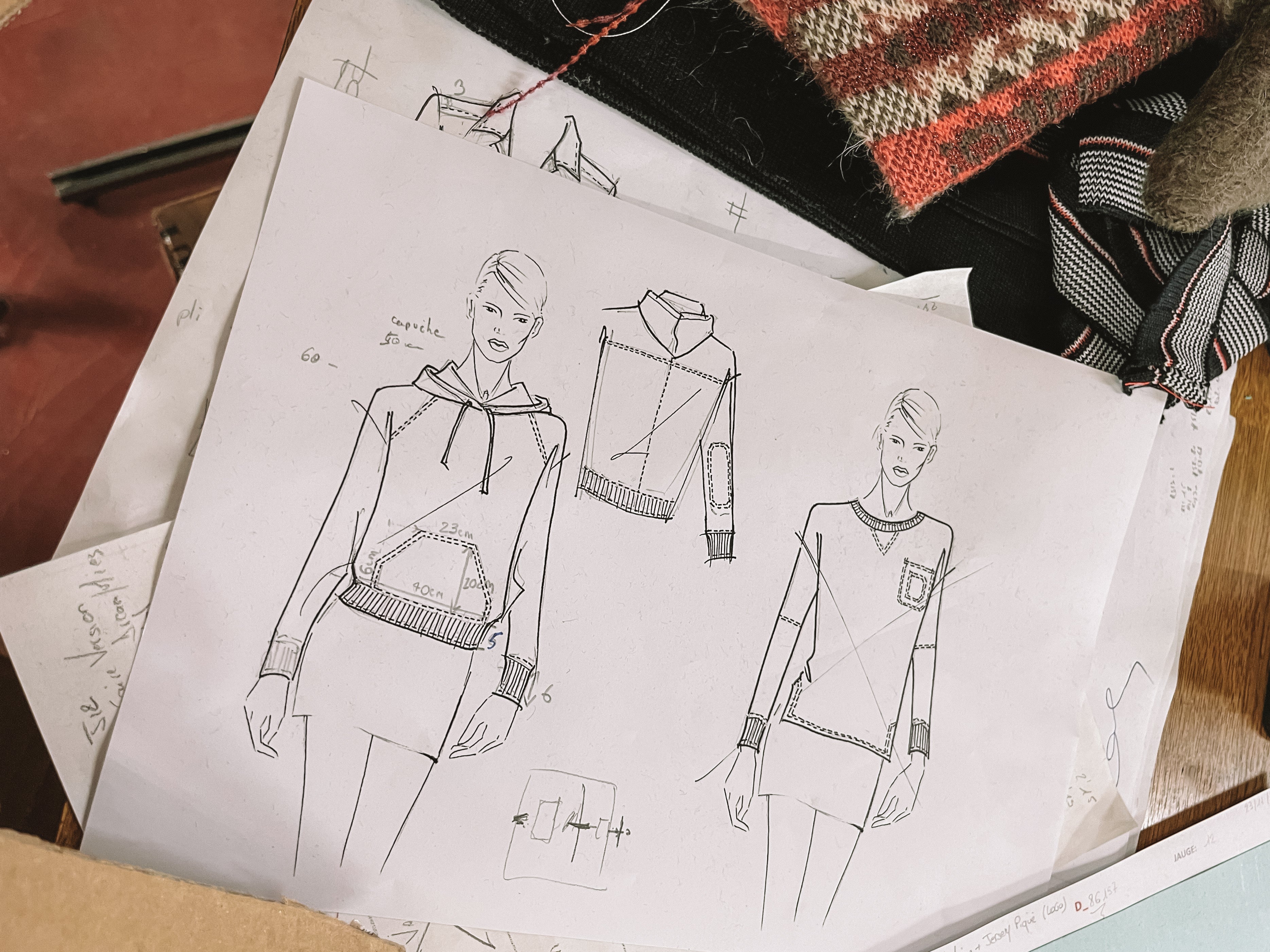 template--26053863014777__section_hero_Q8GmxX