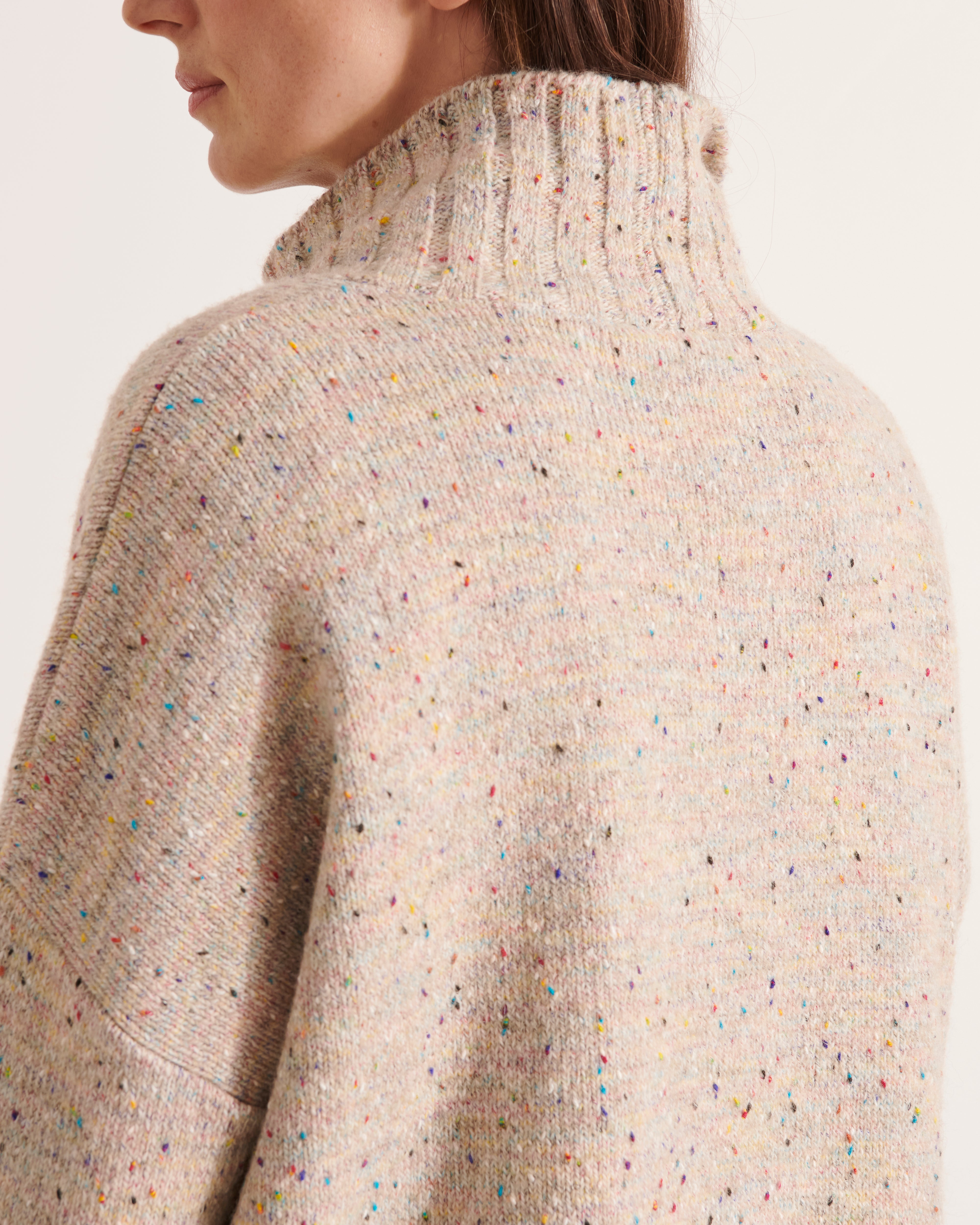 pull en maille chinée beige avec col montant