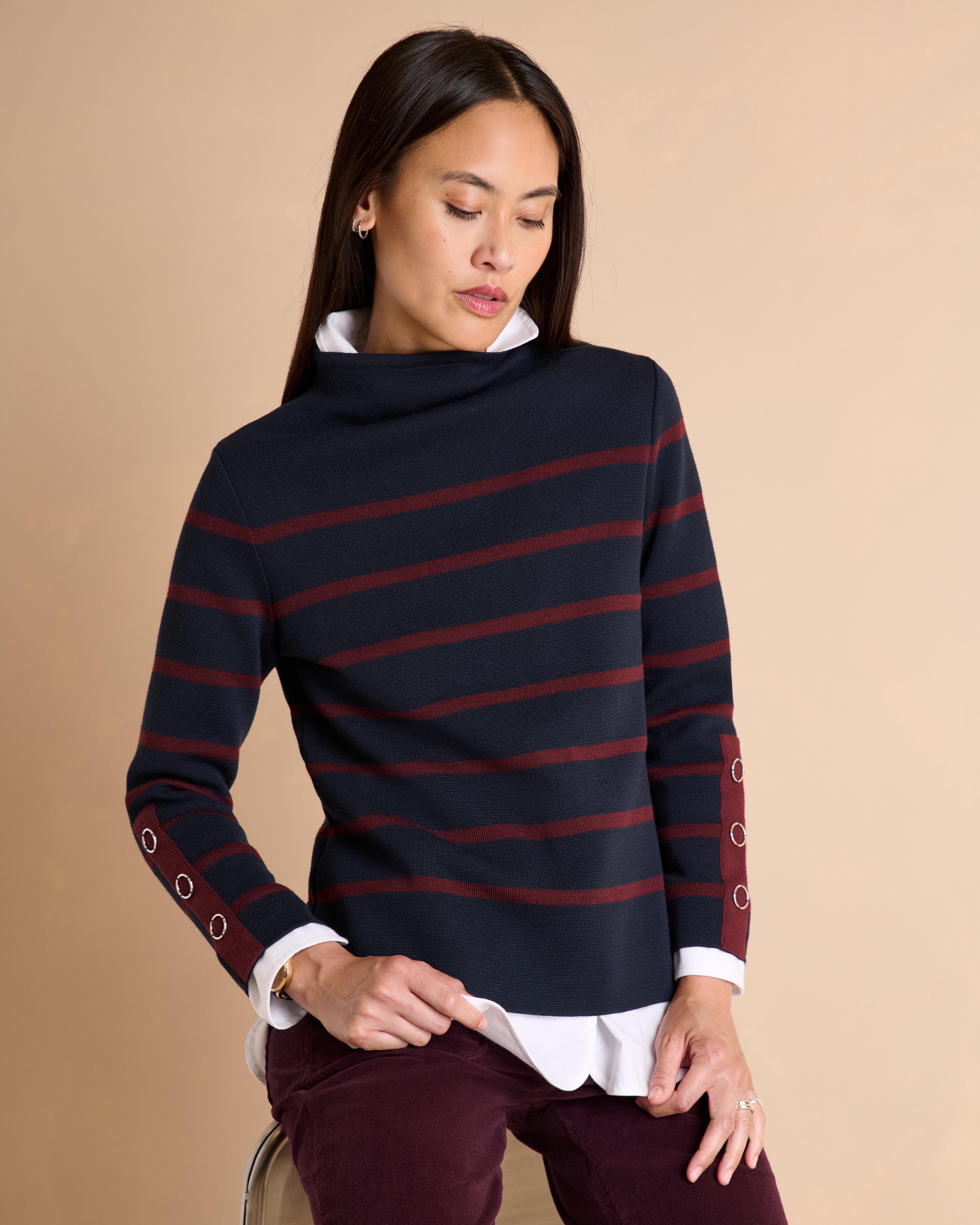 Pull bleu marine à rayures en laine mérinos col montant ACCORDER1927/14137/886