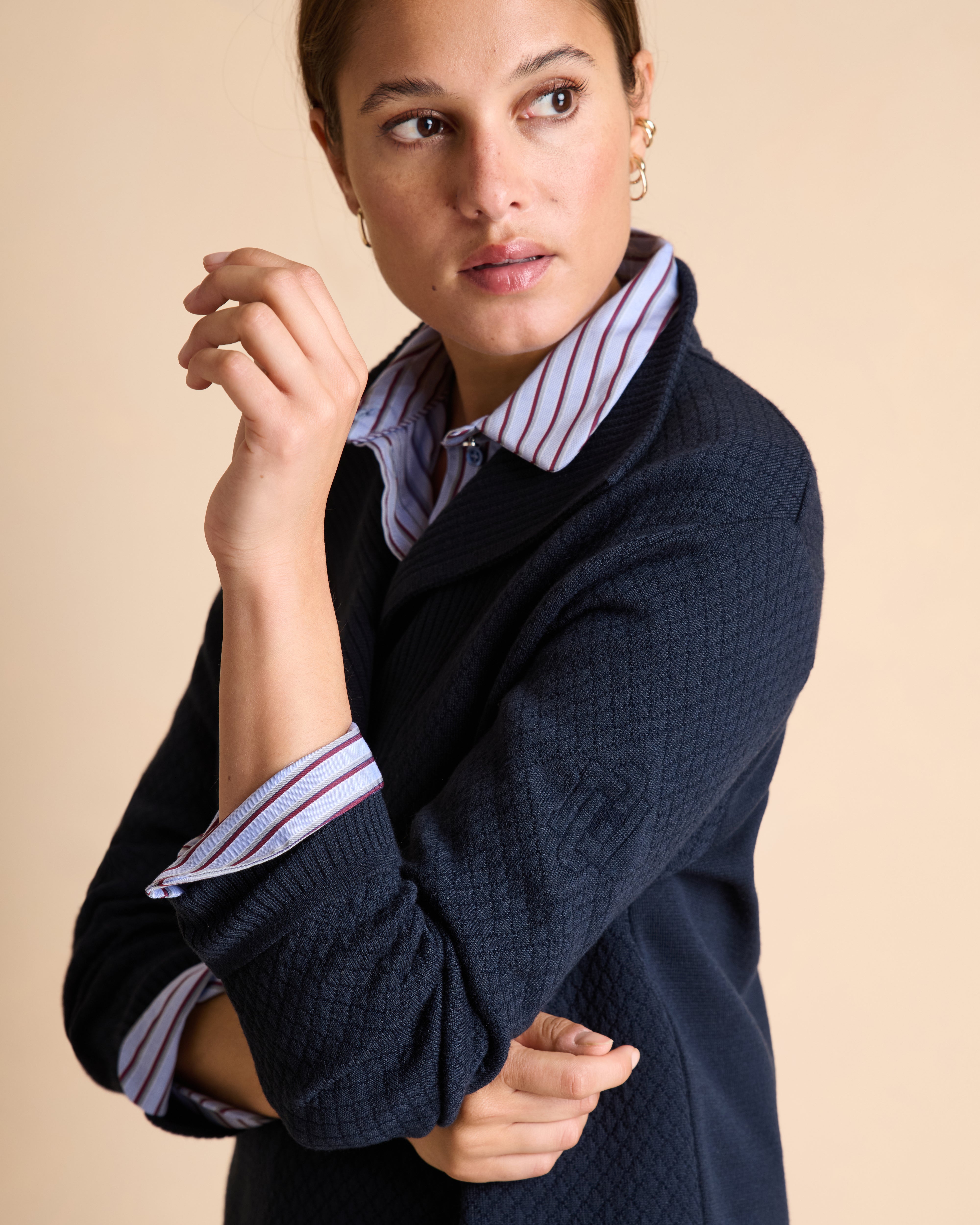 Pull bleu marine en laine mérinos à col camionneur