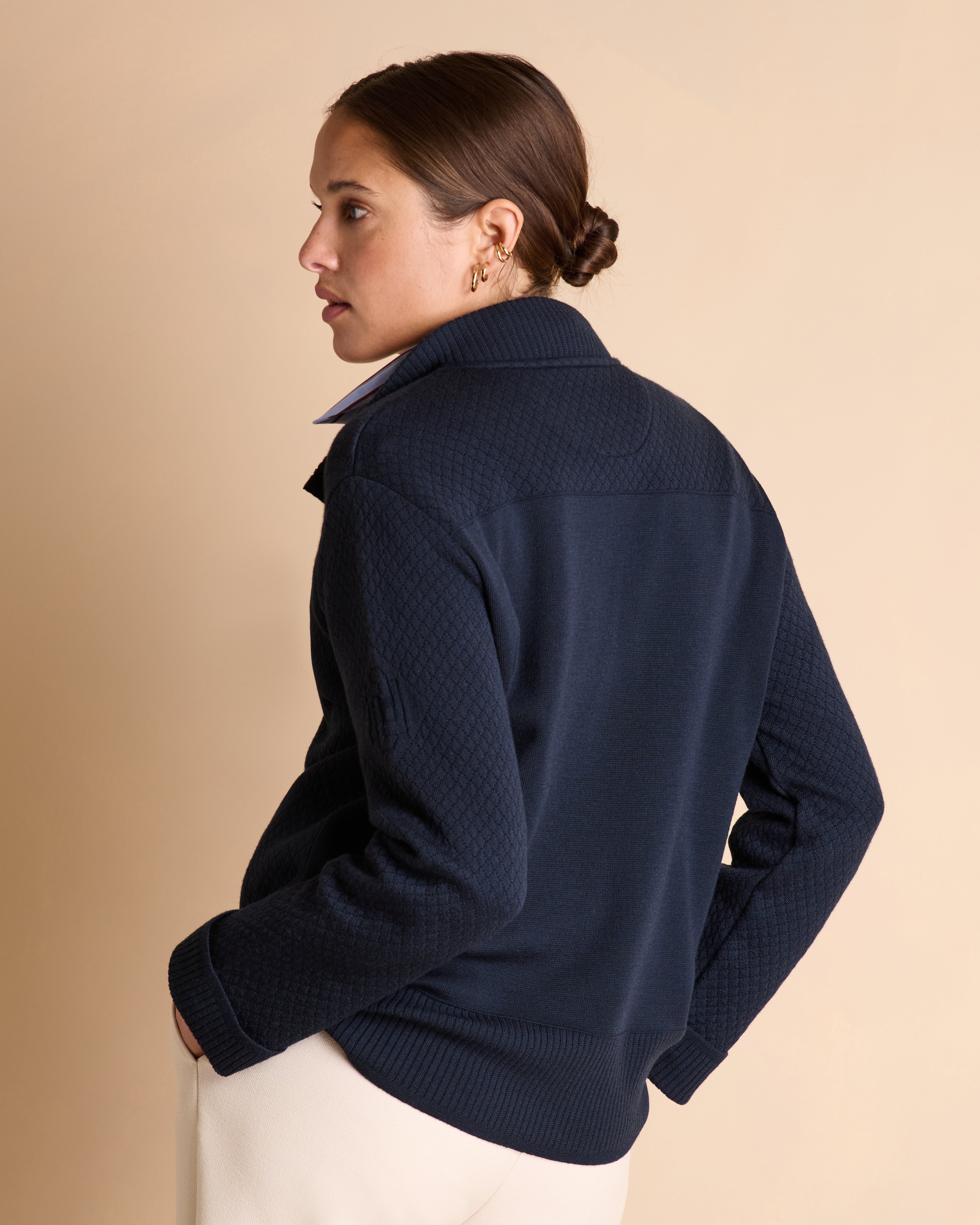 Pull bleu marine en laine mérinos à col camionneur