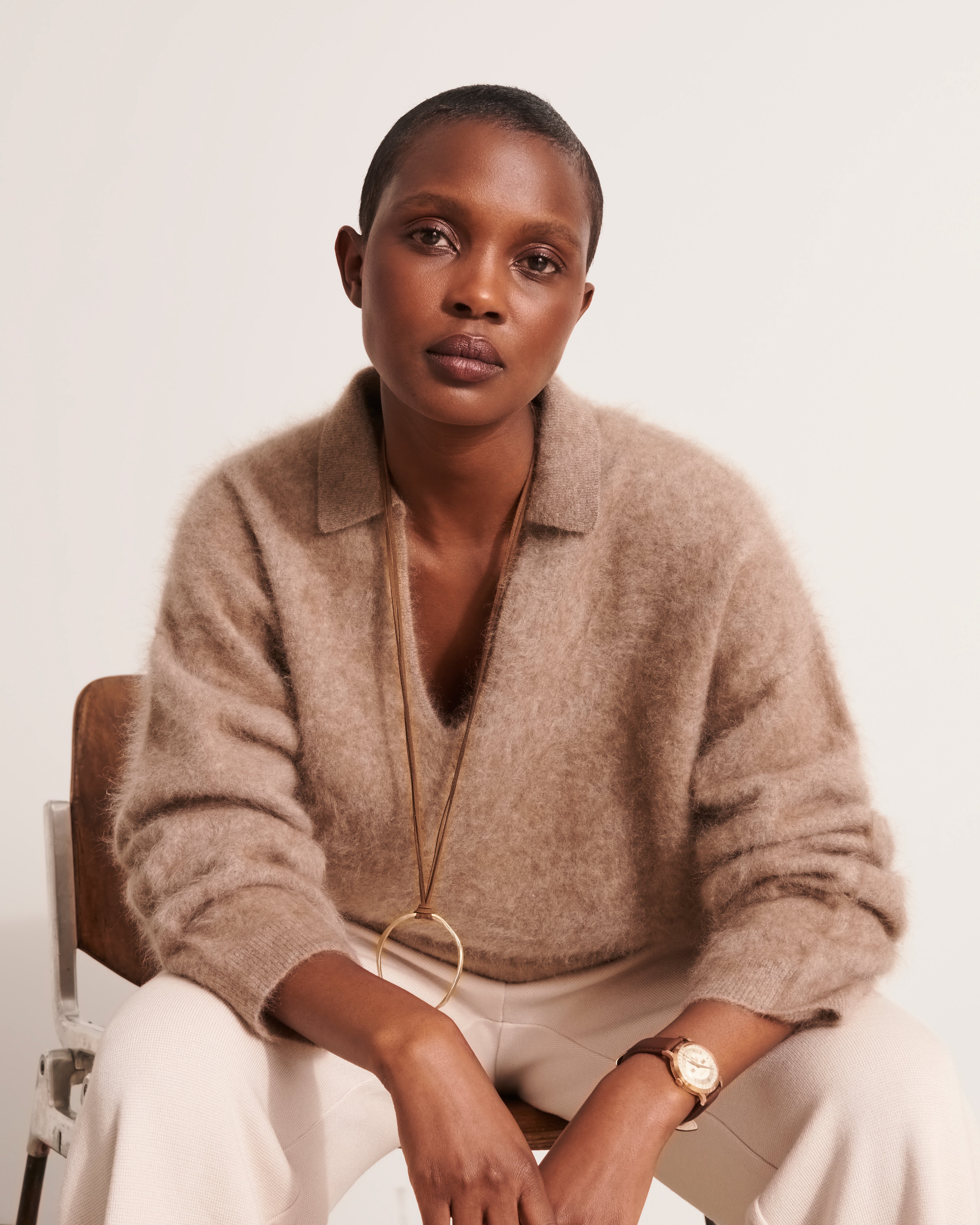 pull oversize col polo en cachemire brossé beige foncé