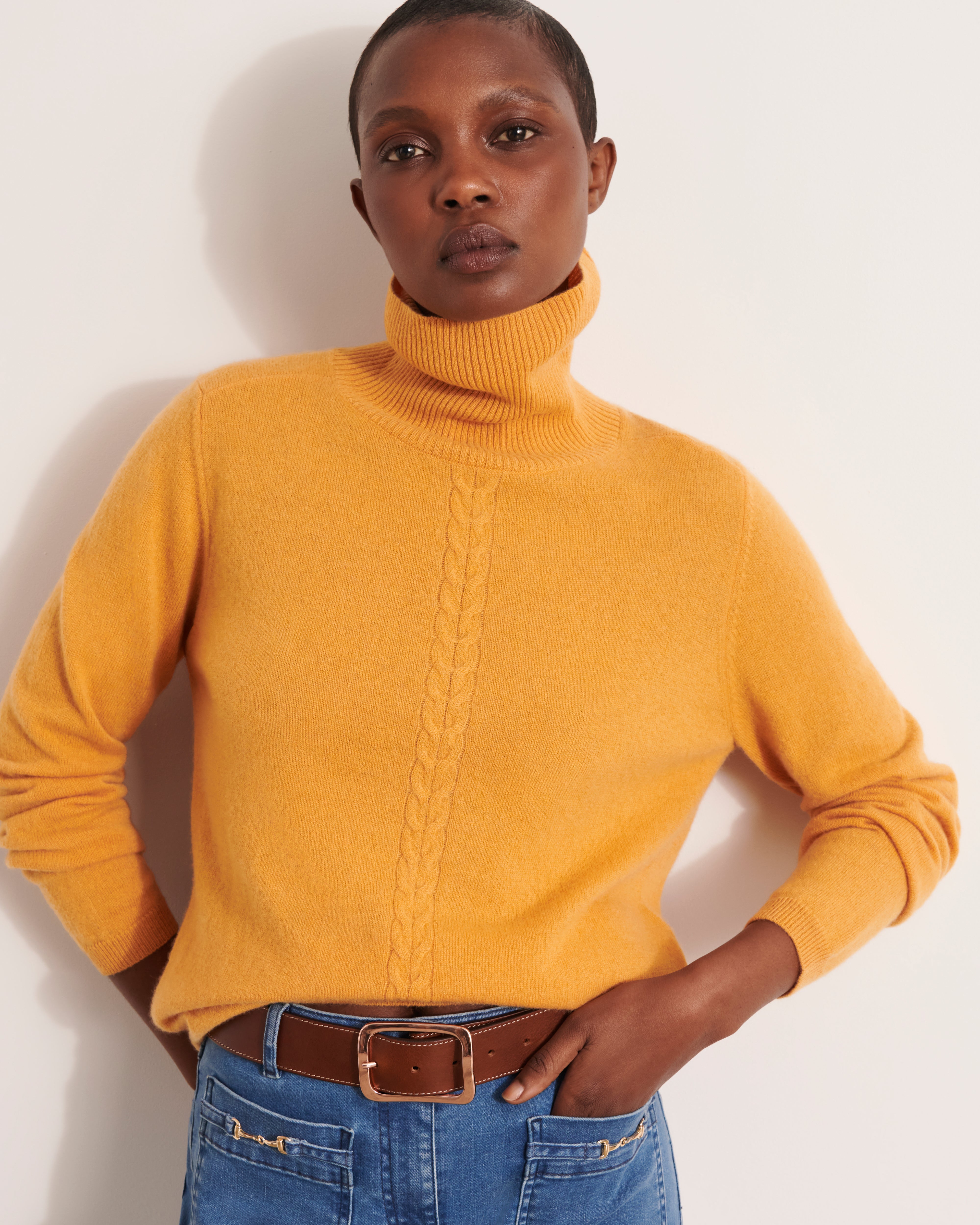pull col roulé en cachemire jaune