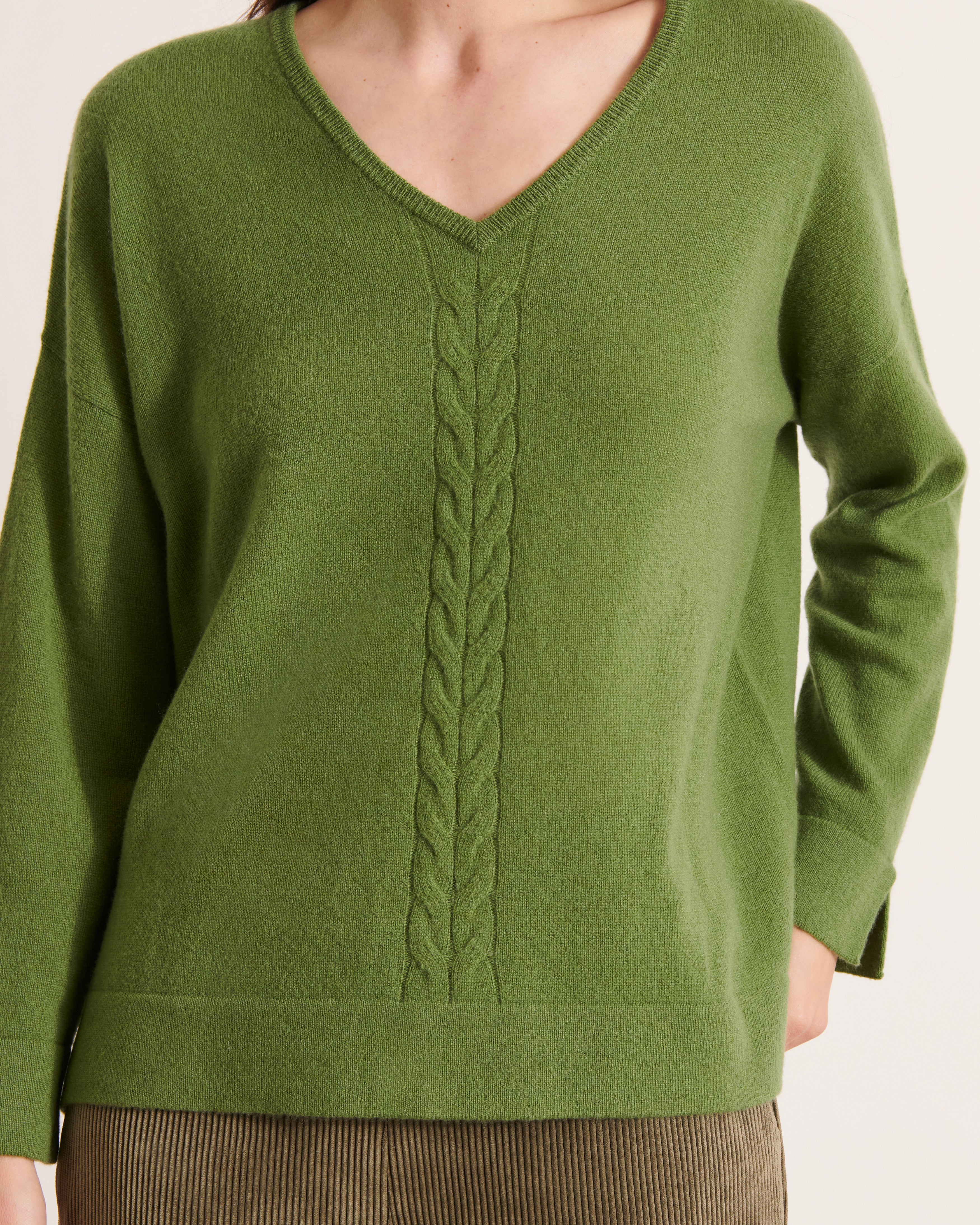 pull en cachemire oversize col V vert