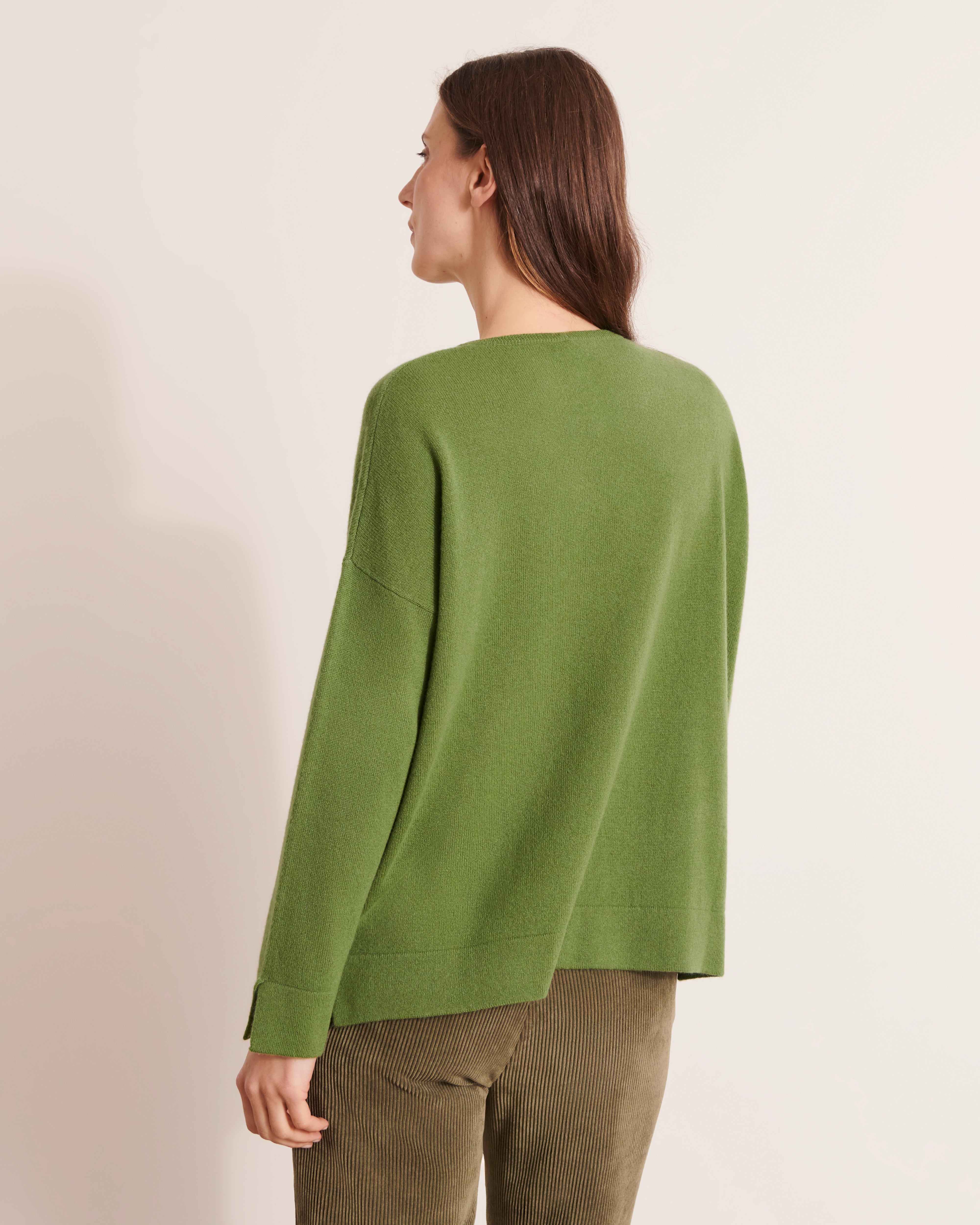 pull en cachemire oversize col V vert