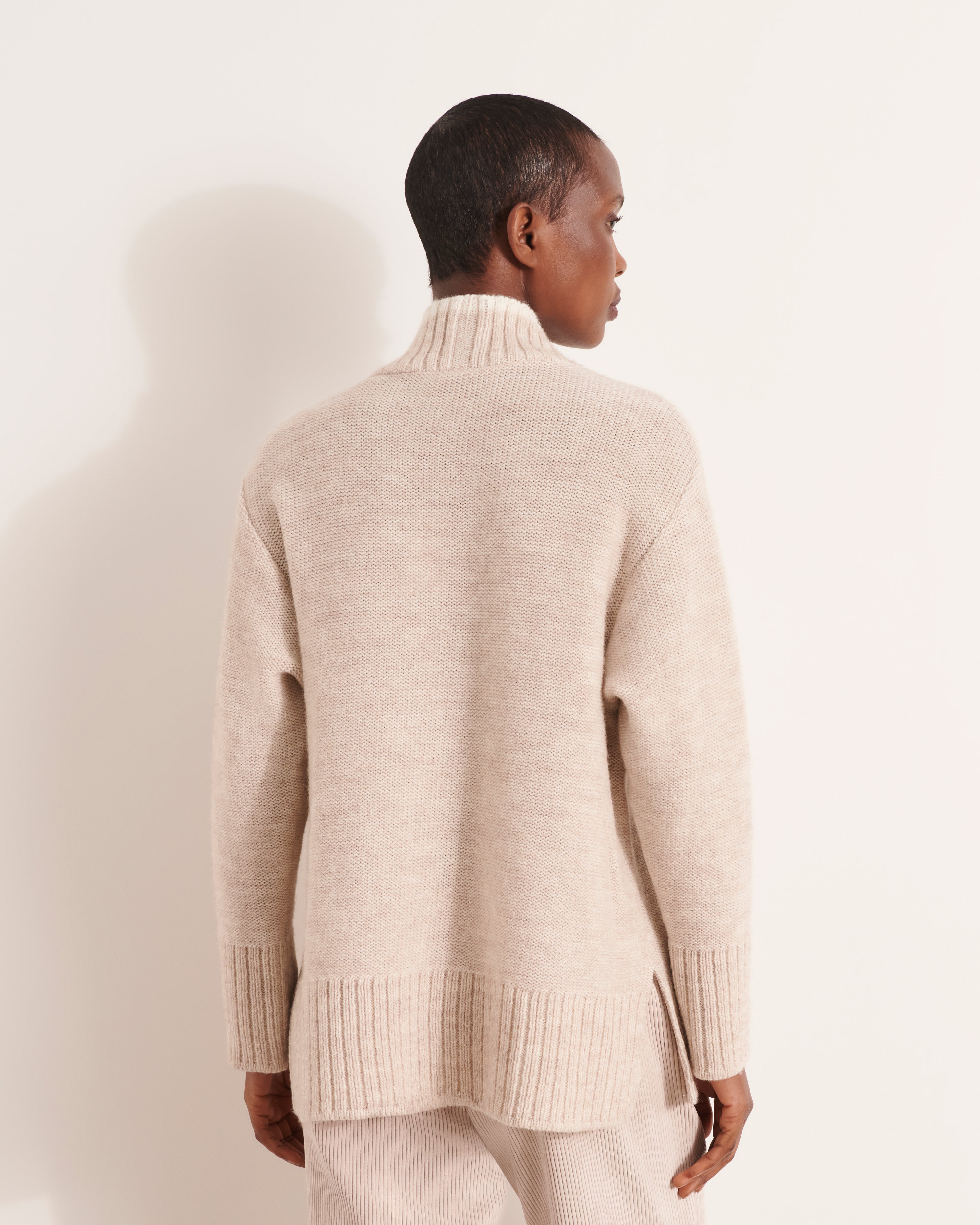 pull beige en maille jacquard laine mérinos et alpaga