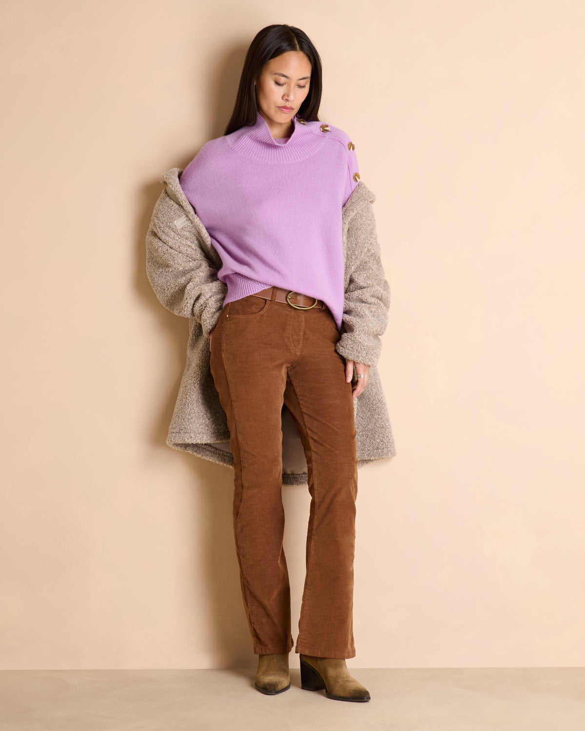 Pull violet à col roulé bouton sur épaules en laine et cachemire