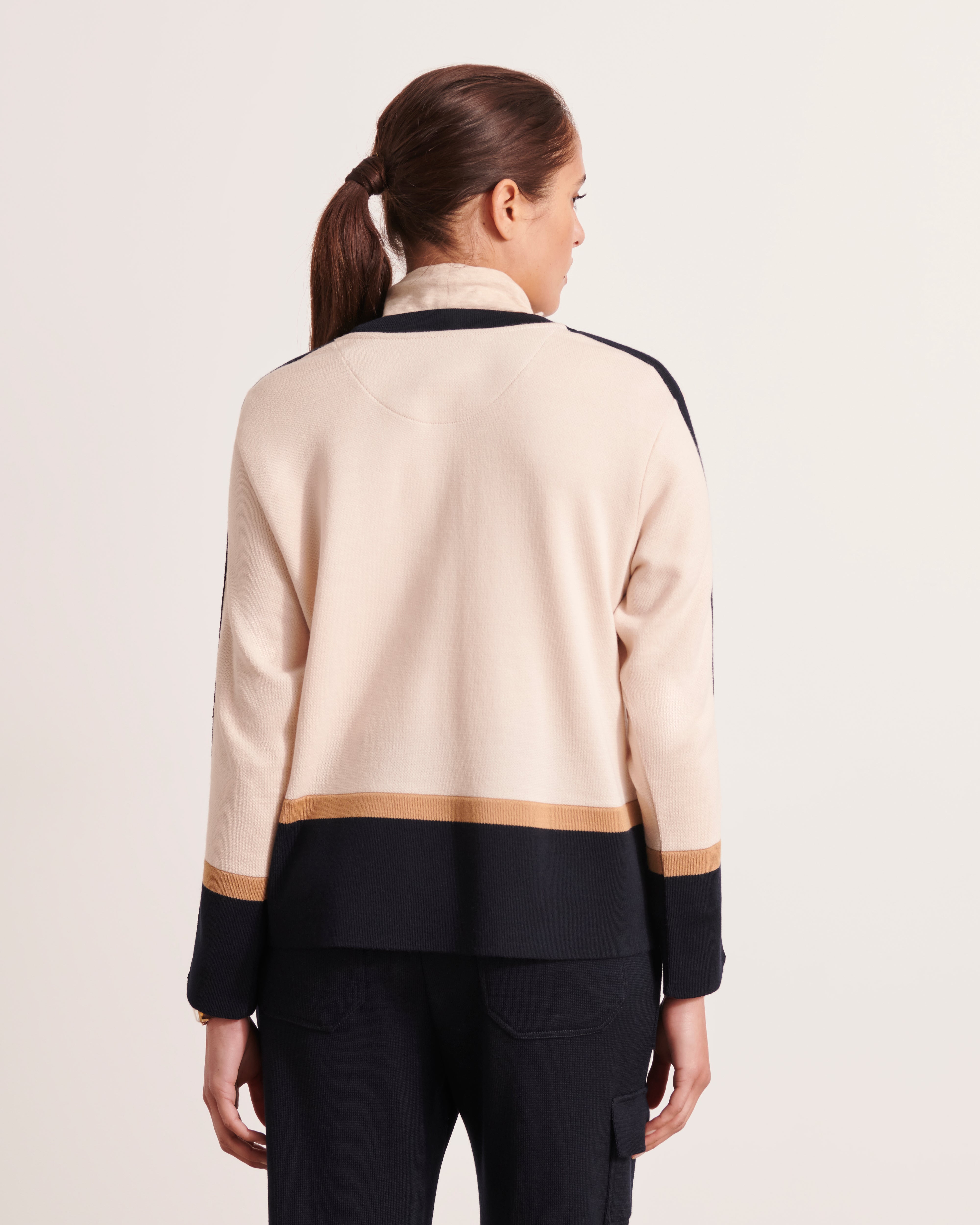 Pull col rond en maille milano et laine mérinos beige marine et sable