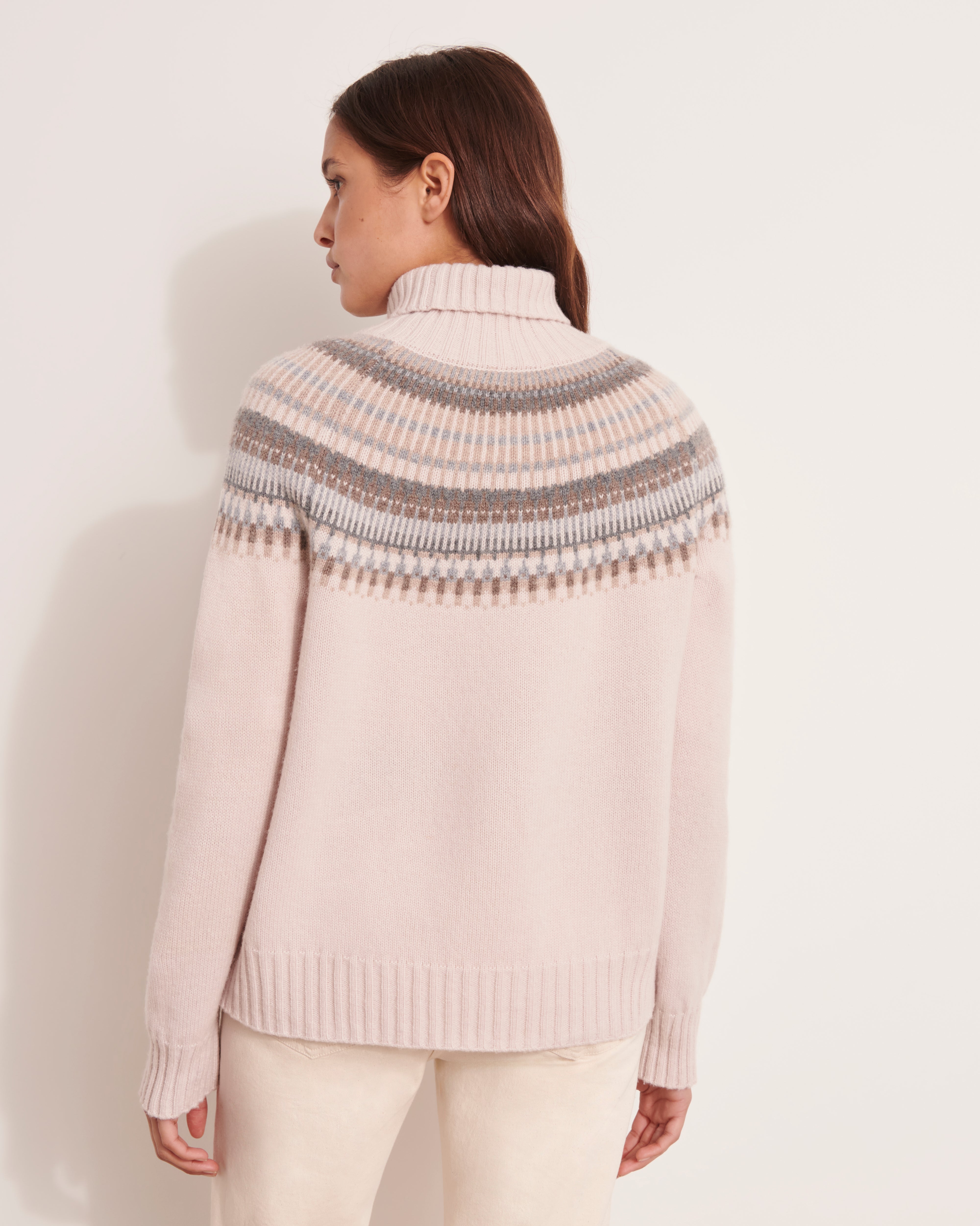 pull en maille jacquard col roulé en laine et cachemire