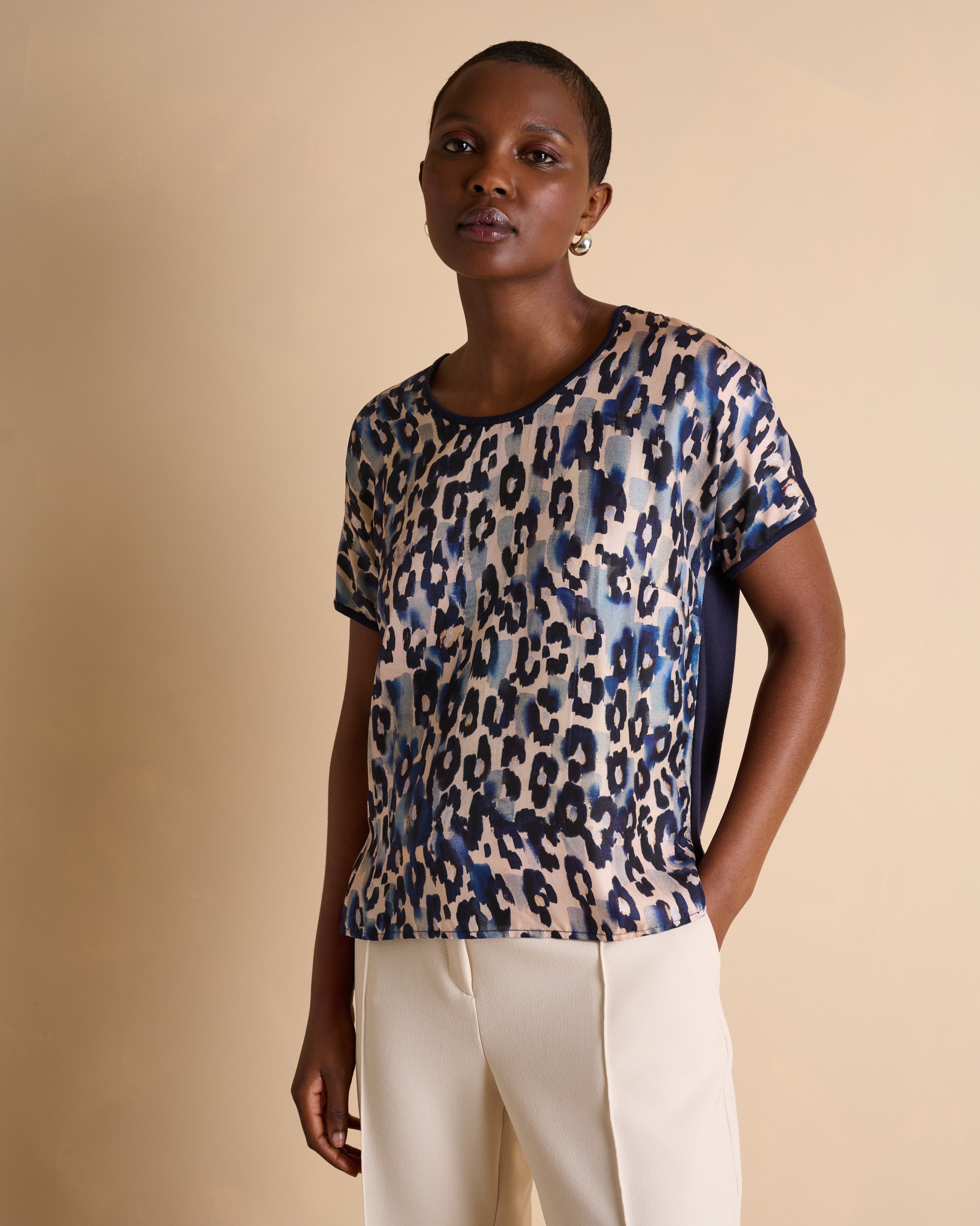 Pull bleu imprimé manches kimono courte encolure ronde devant en twill de soie