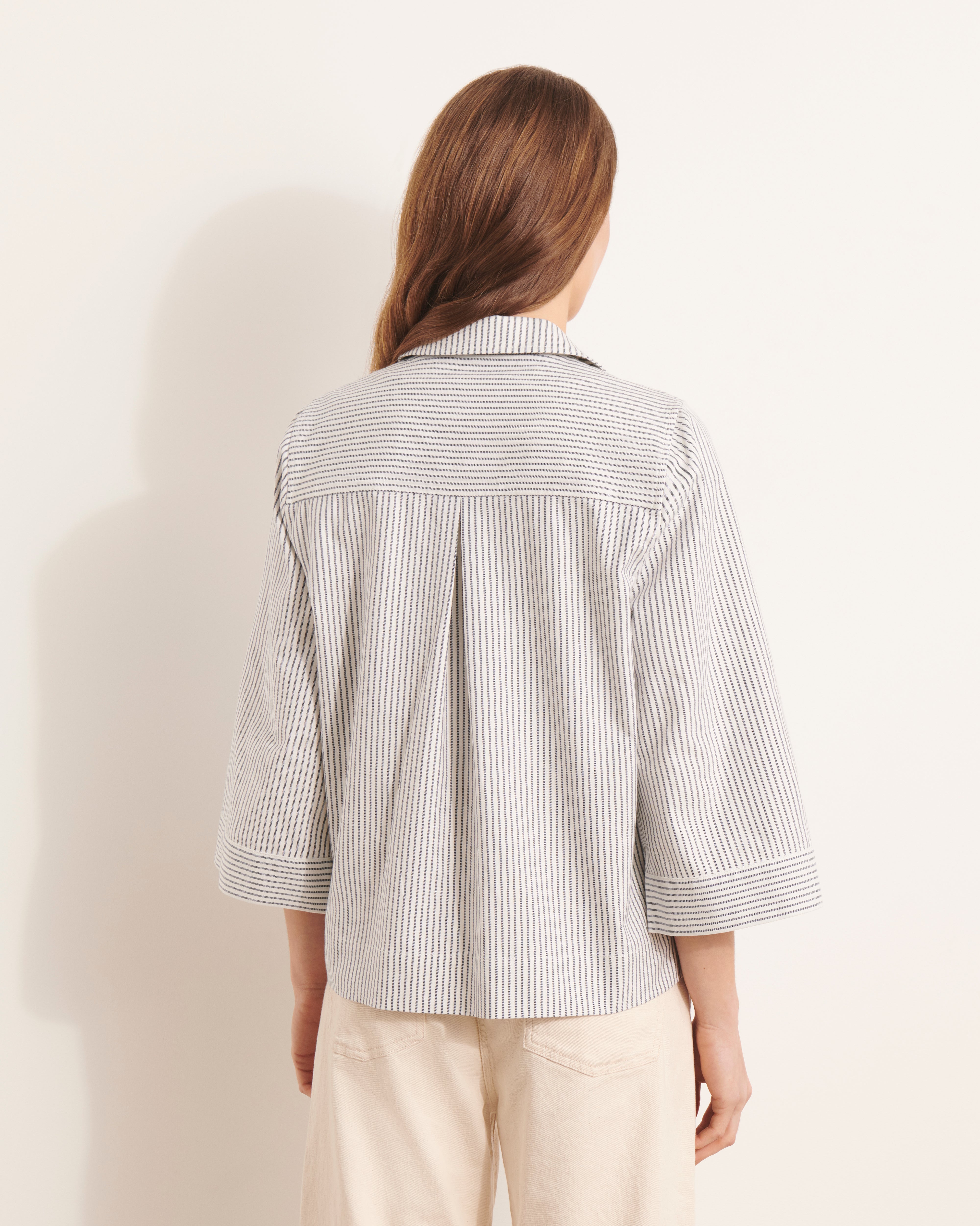 veste courte boutonnée à rayures en coton lin stretch