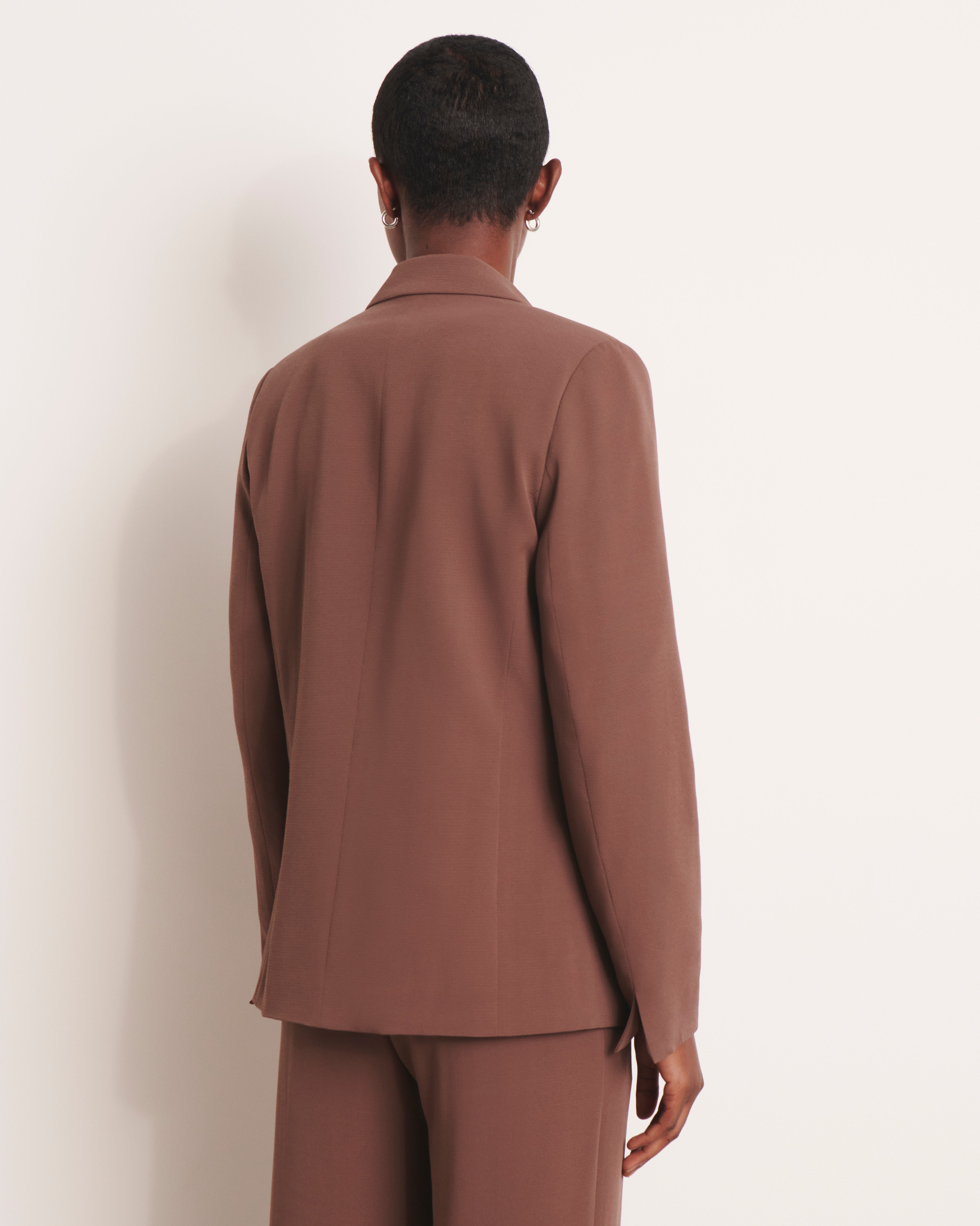 blazer fluide en crêpe marron cigare