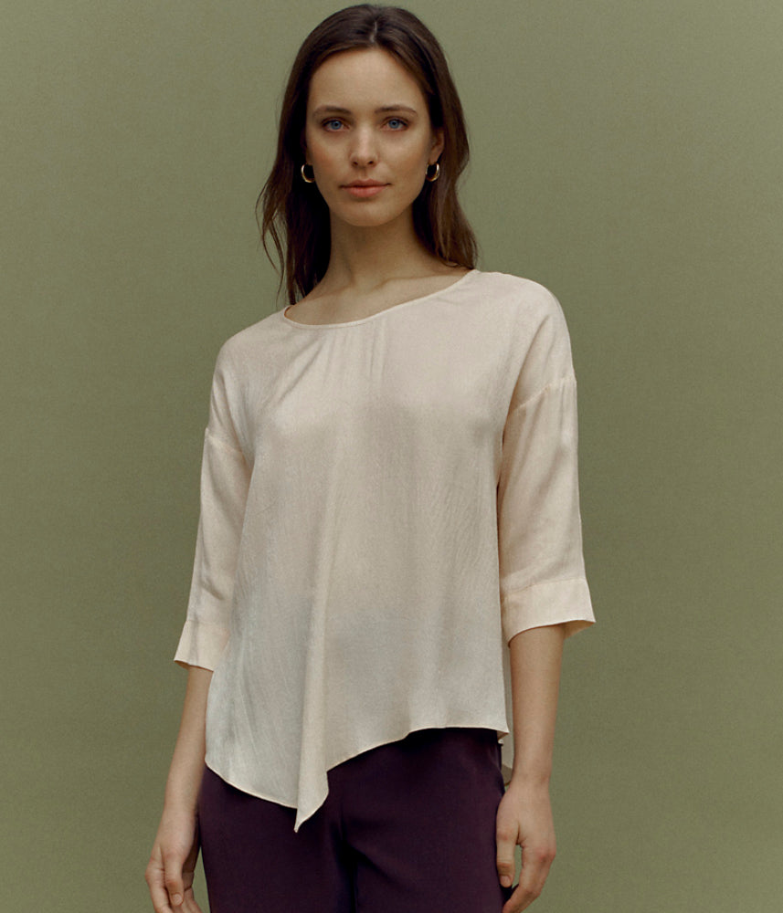 Asymmetrical fluid top CALCUTTA/85322/012