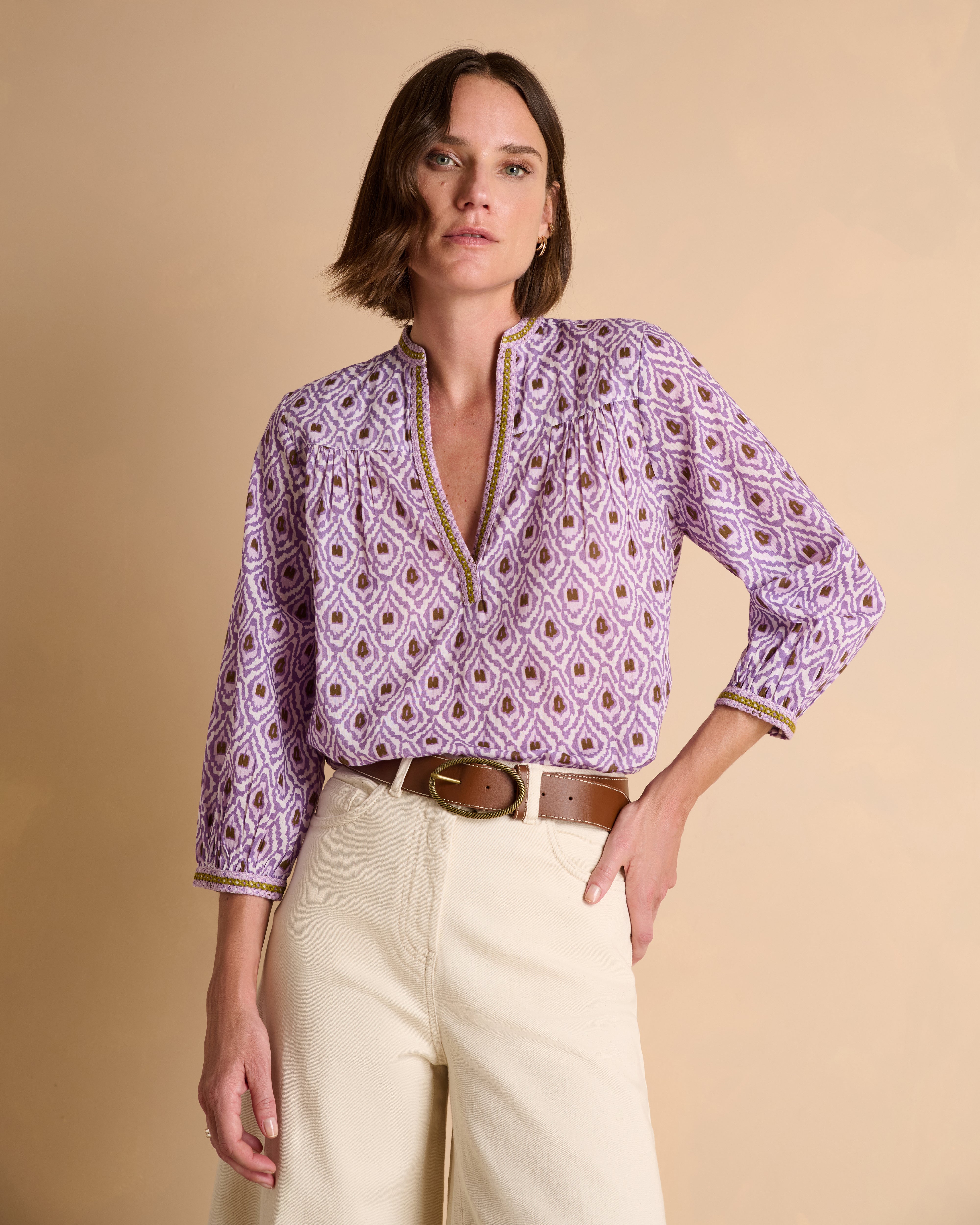 Blouse imprimée violette en voile de coton