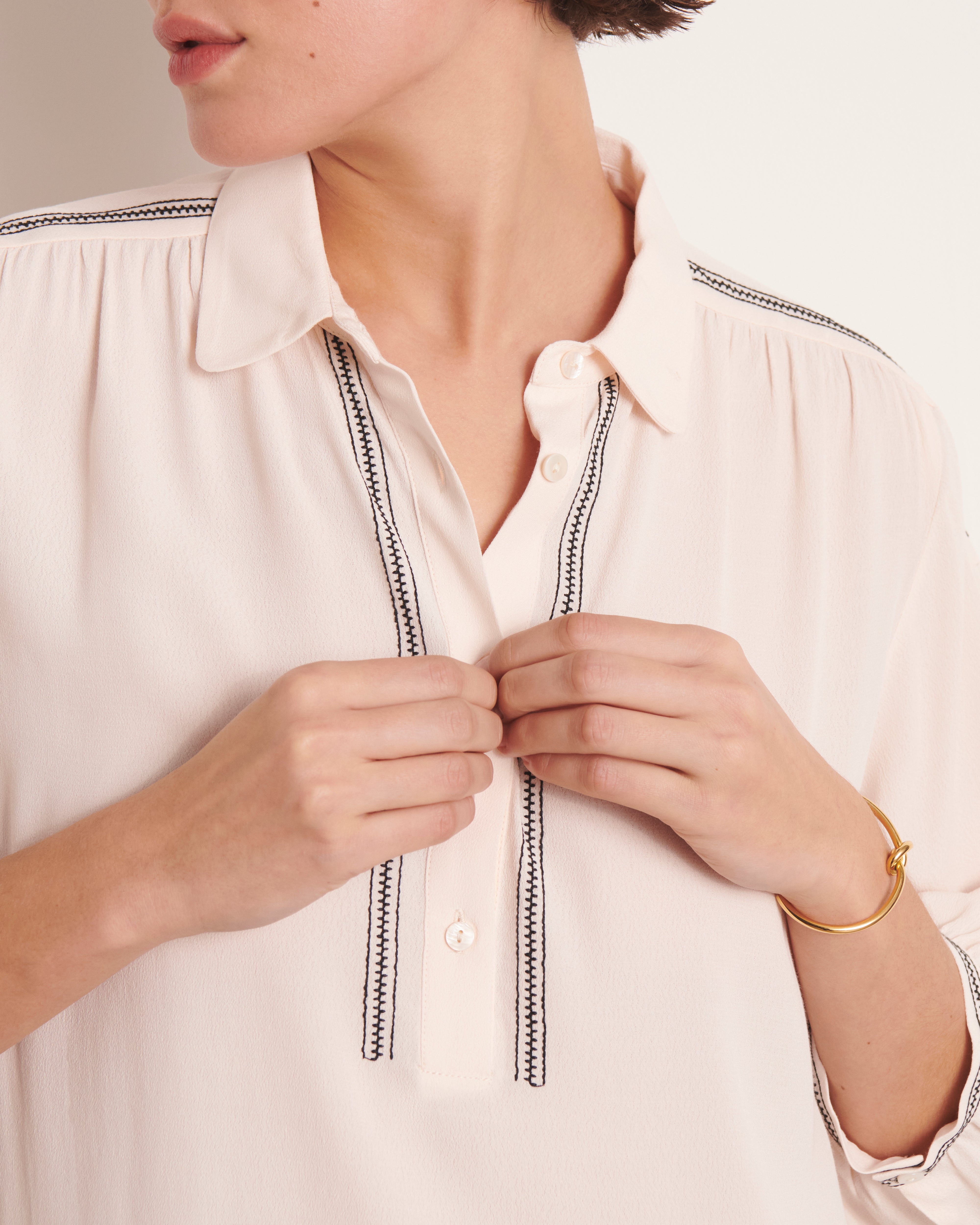 Blouse brodée CASTILLA/13080/012