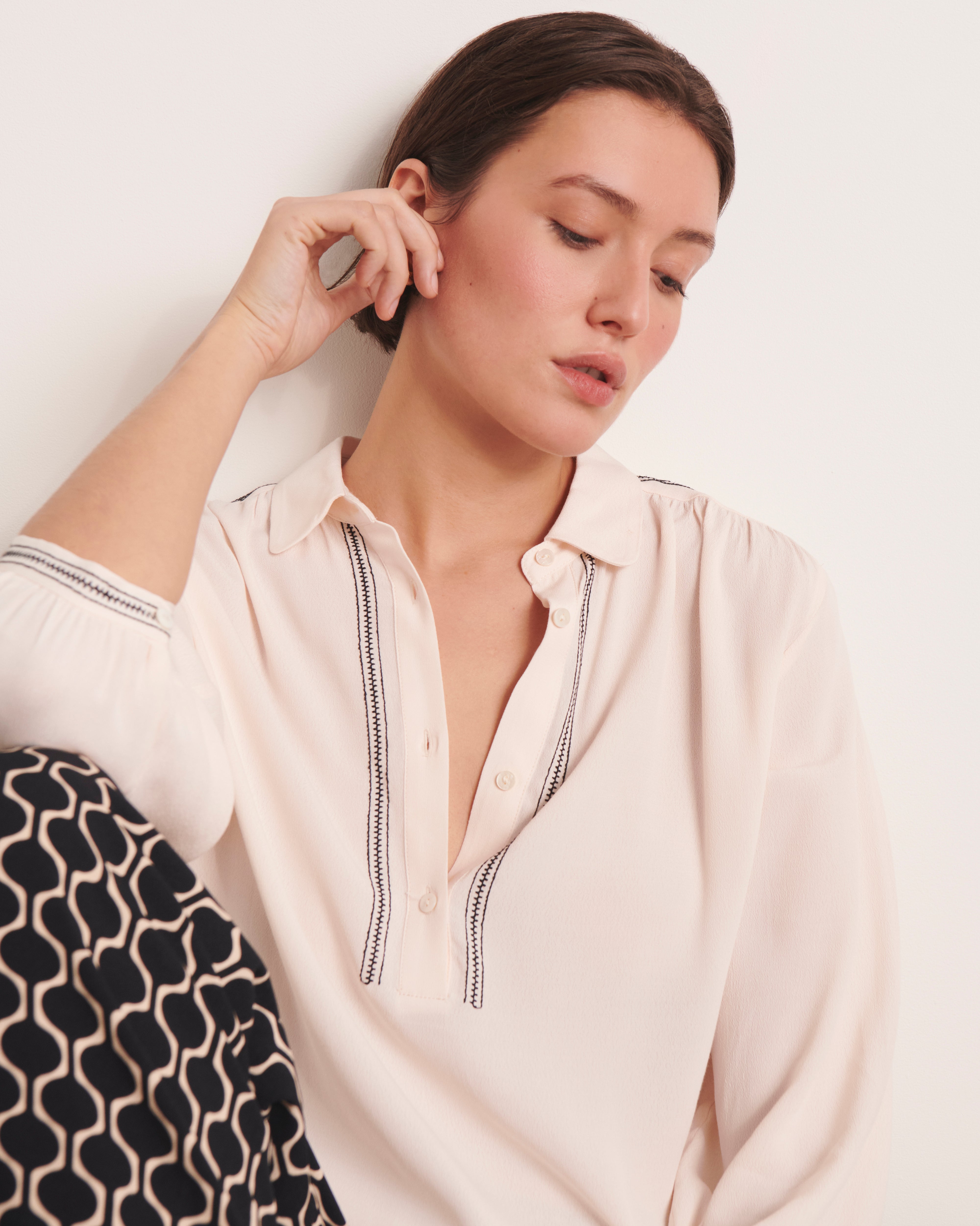 Blouse brodée CASTILLA/13080/012