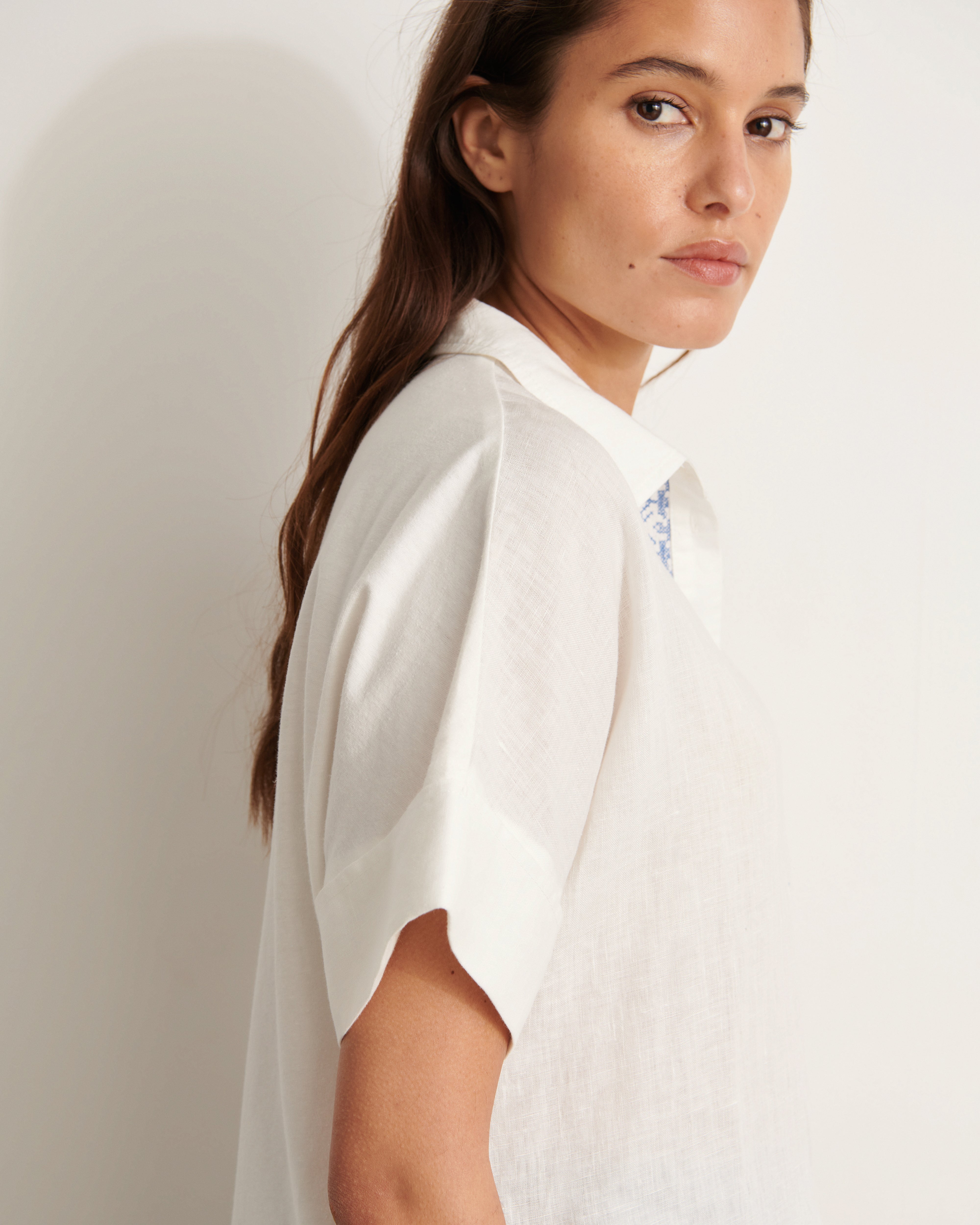 chemisier blanc cassé en lin et jersey de lin et coton