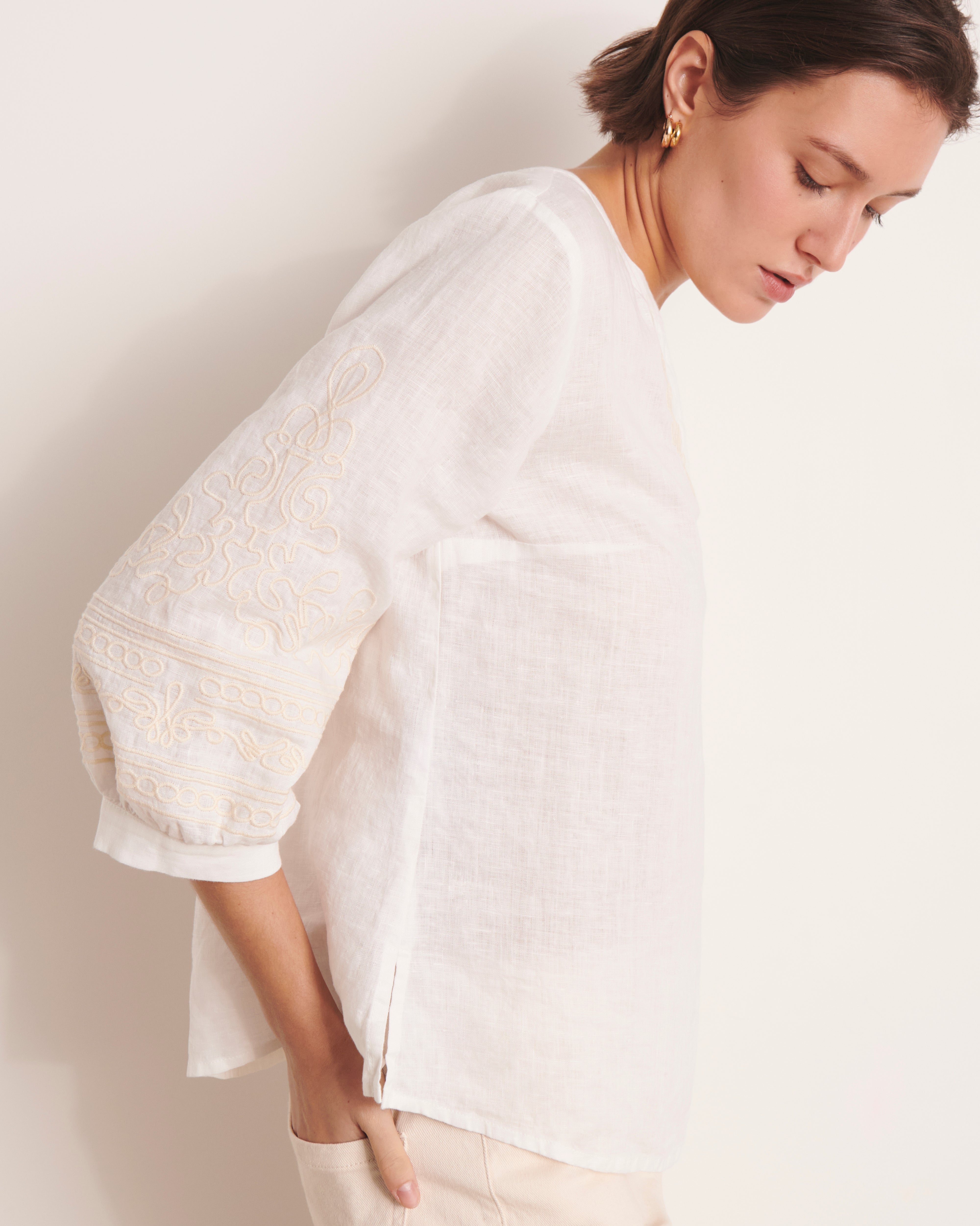 Blouse blanc cassé brodée CHORA/13097/003