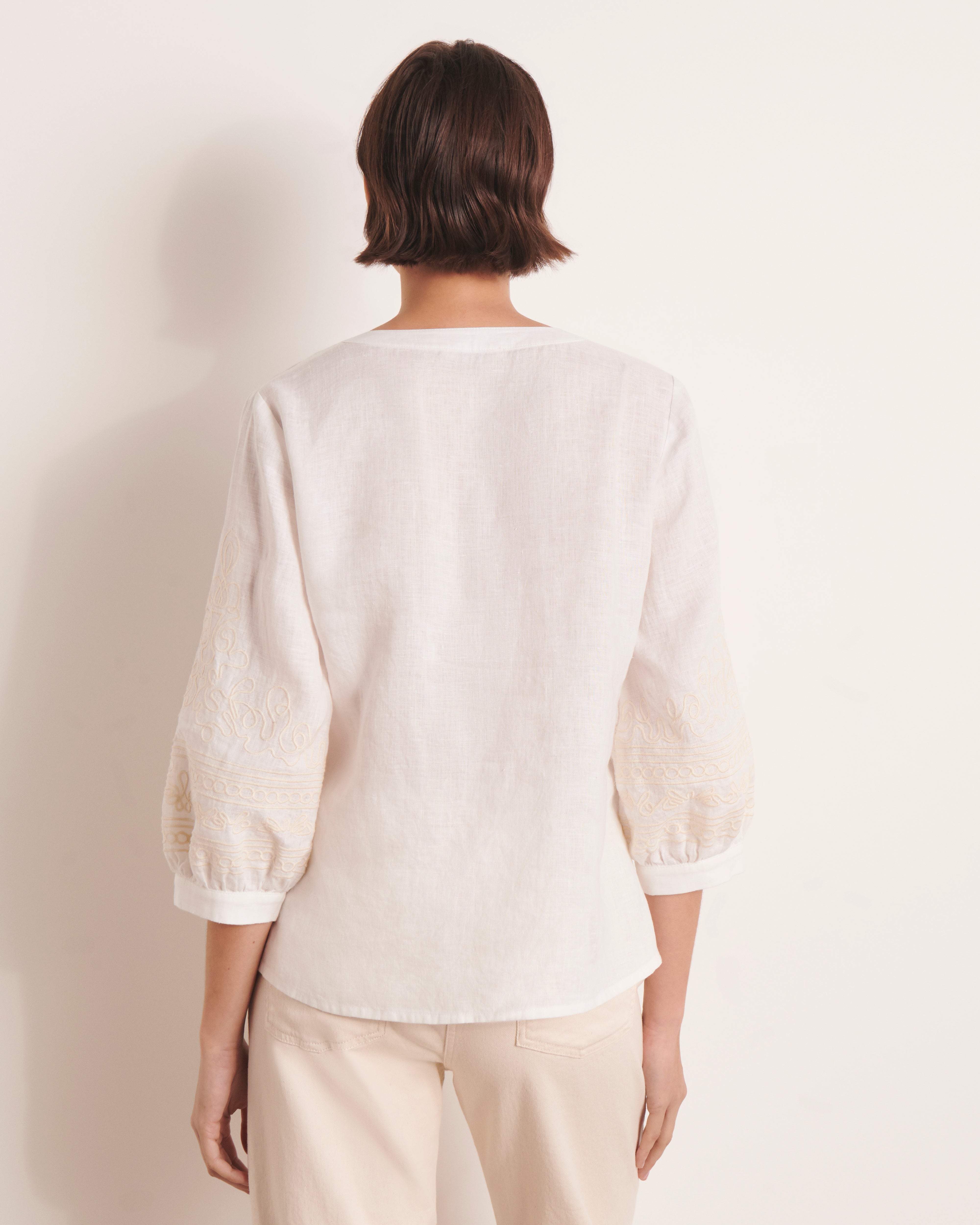Blouse blanc cassé brodée CHORA/13097/003