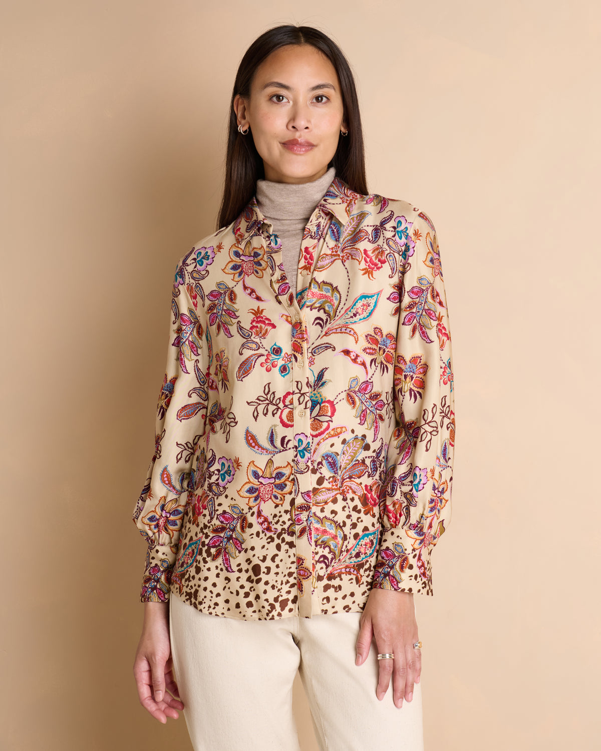 Camisa beige estampada con flores coloridas de manga larga COROLLE/14159/539