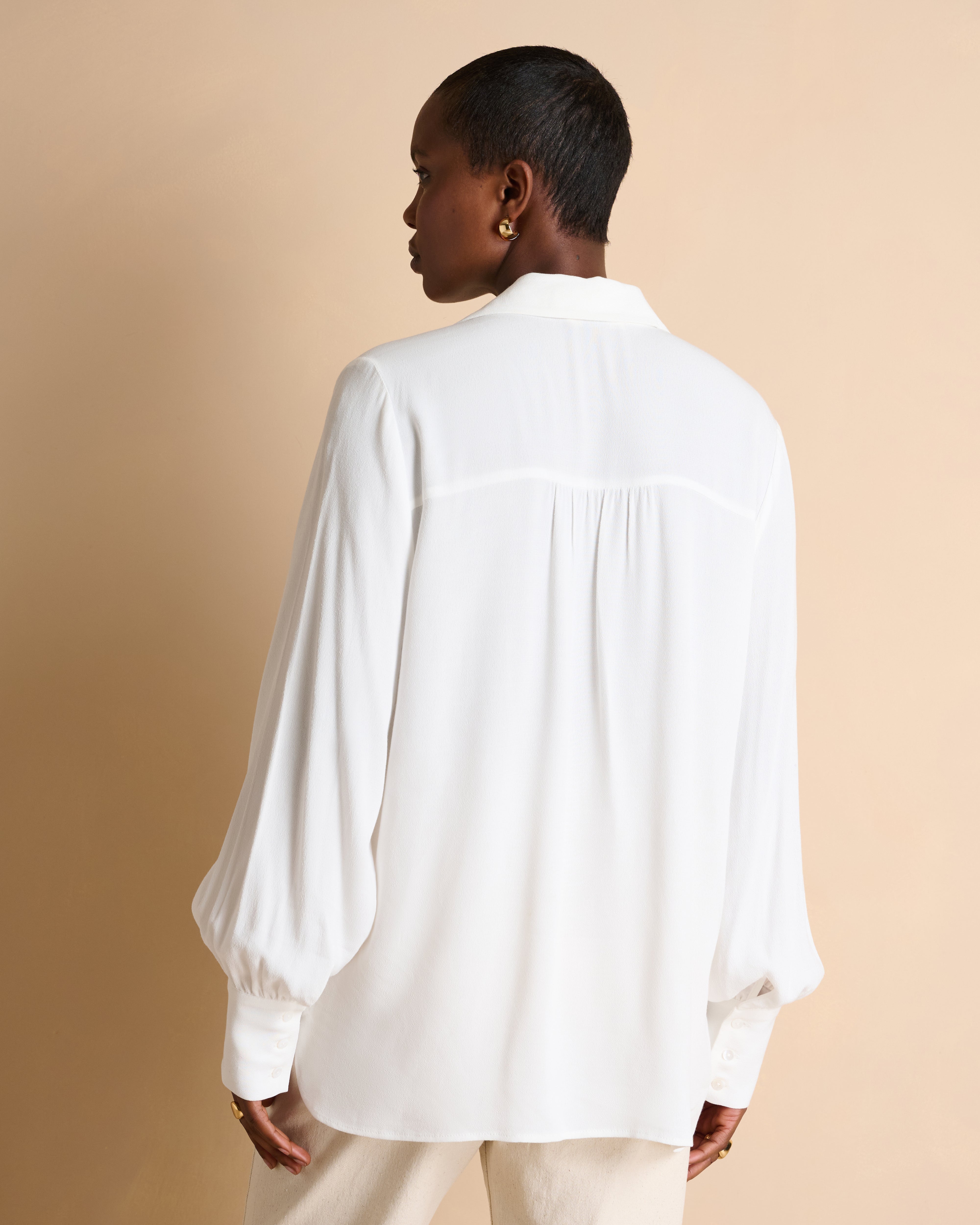 Chemisier blanc brodé manches longues en crêpe de viscose