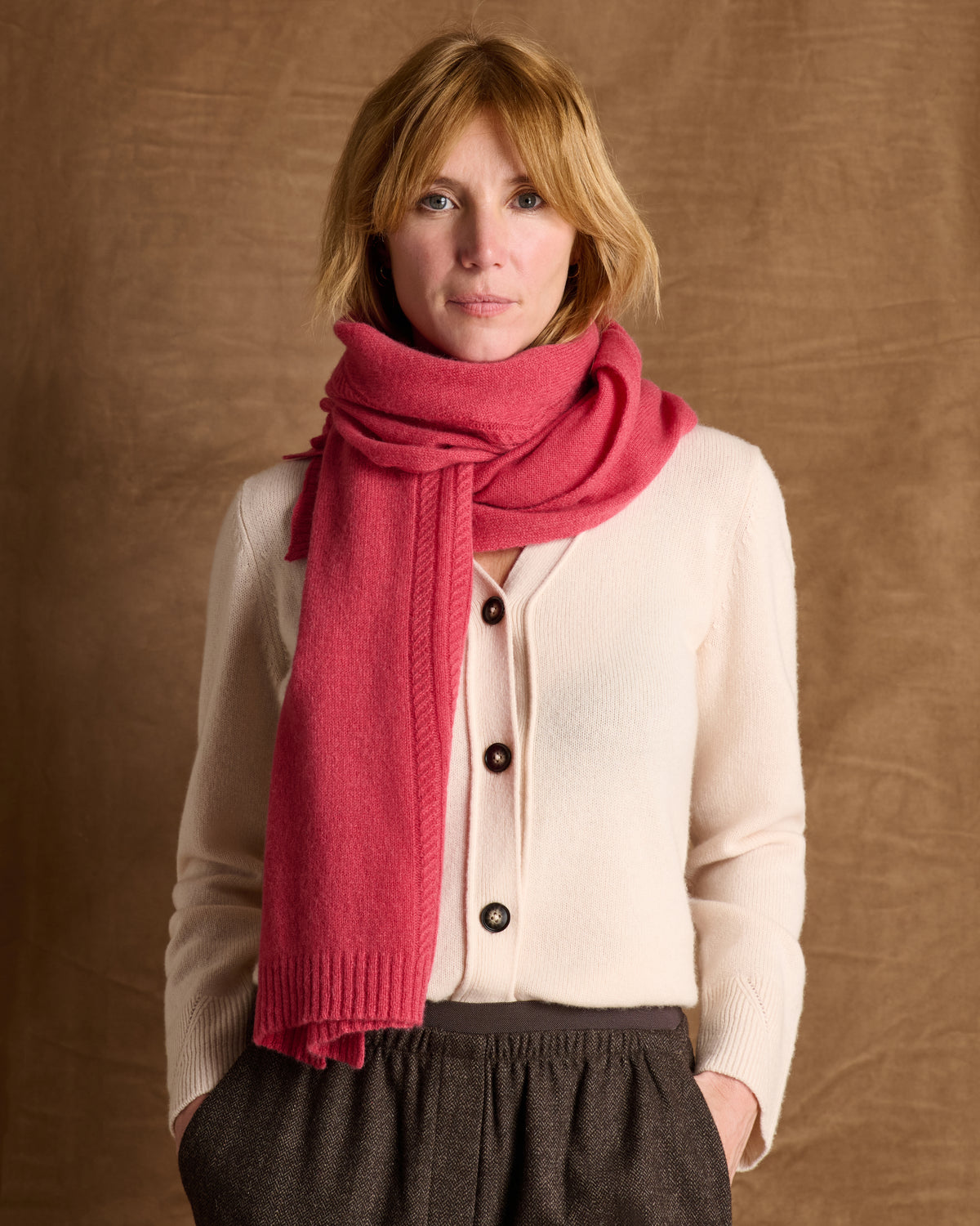 Echarpe rose longue en cachemire