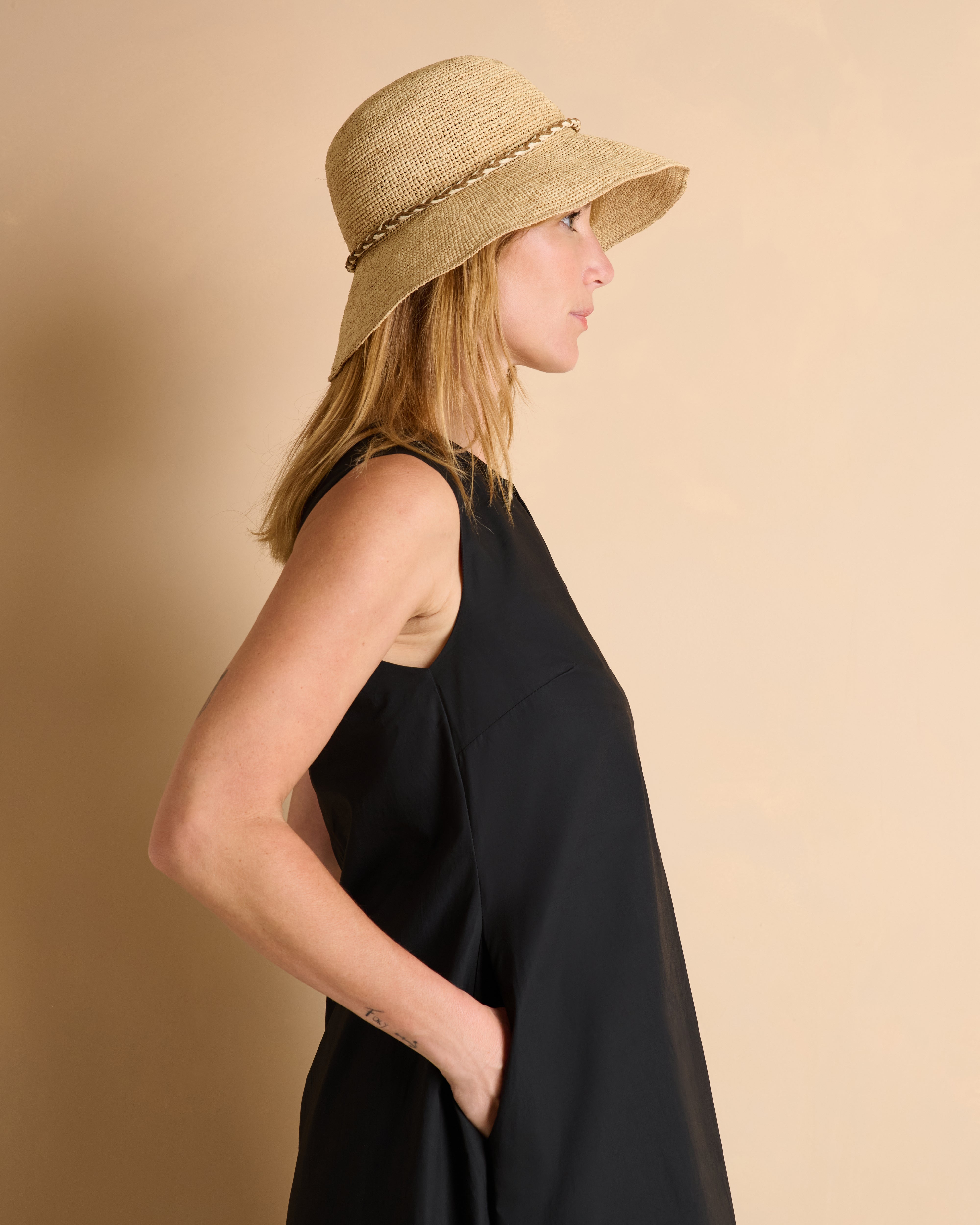 Chapeau cloche en raphia FILOU/13343/007