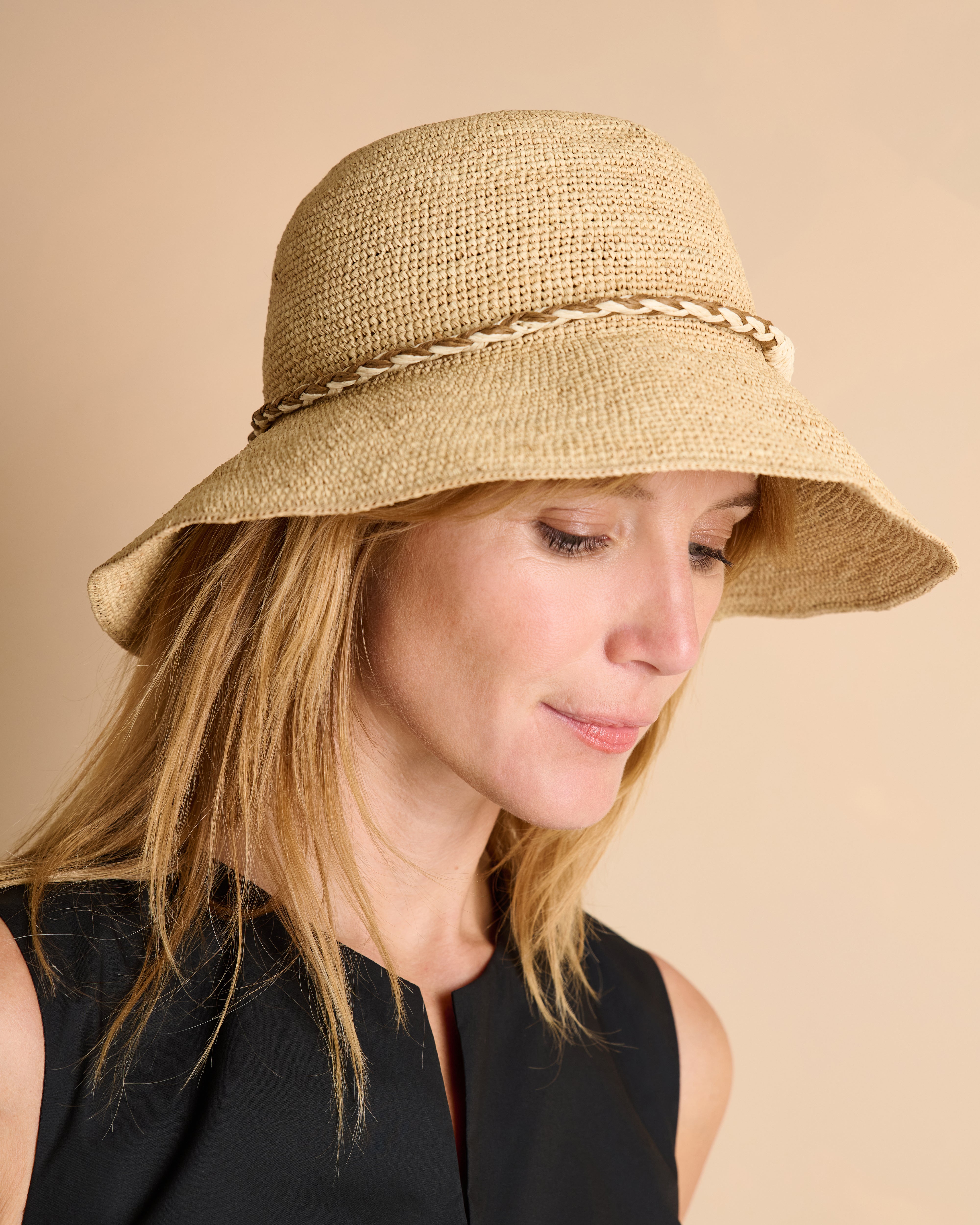 Chapeau cloche en raphia FILOU/13343/007
