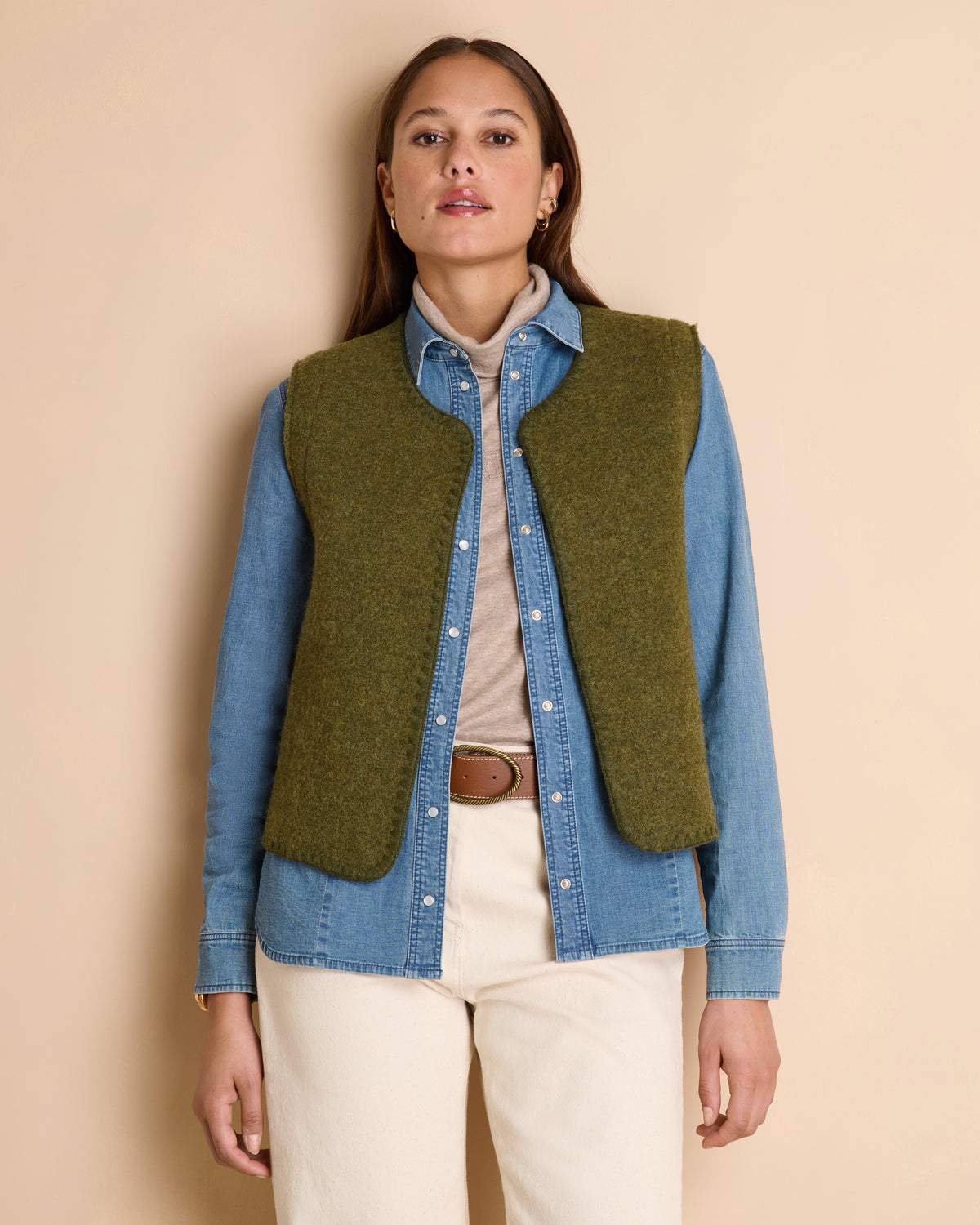 Gilet vert sans manches en laine bouillie