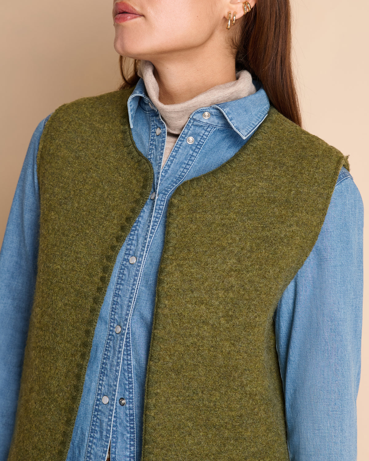 Gilet vert sans manches en laine bouillie