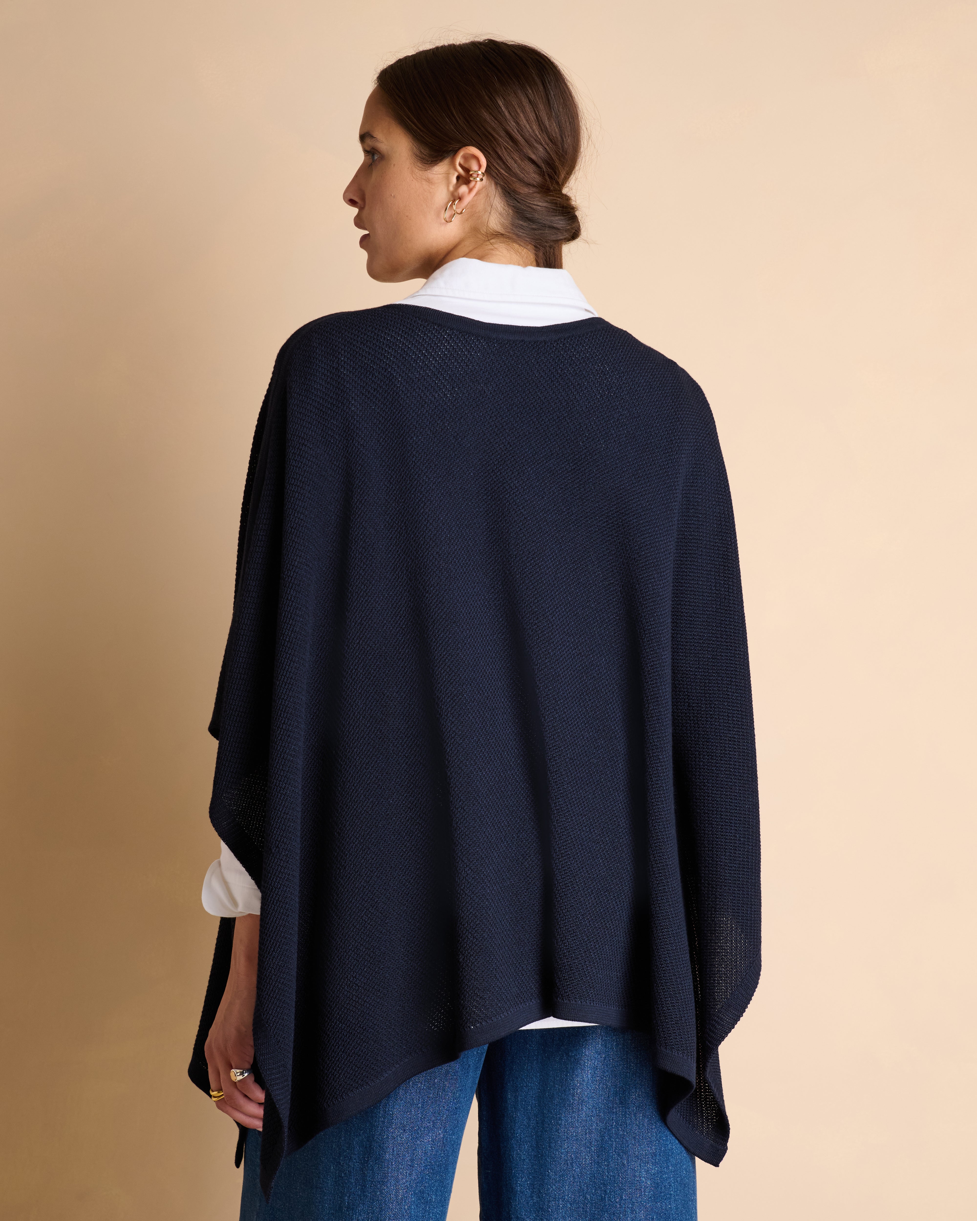 Cape bleue en laine mérinos fabriqué en France