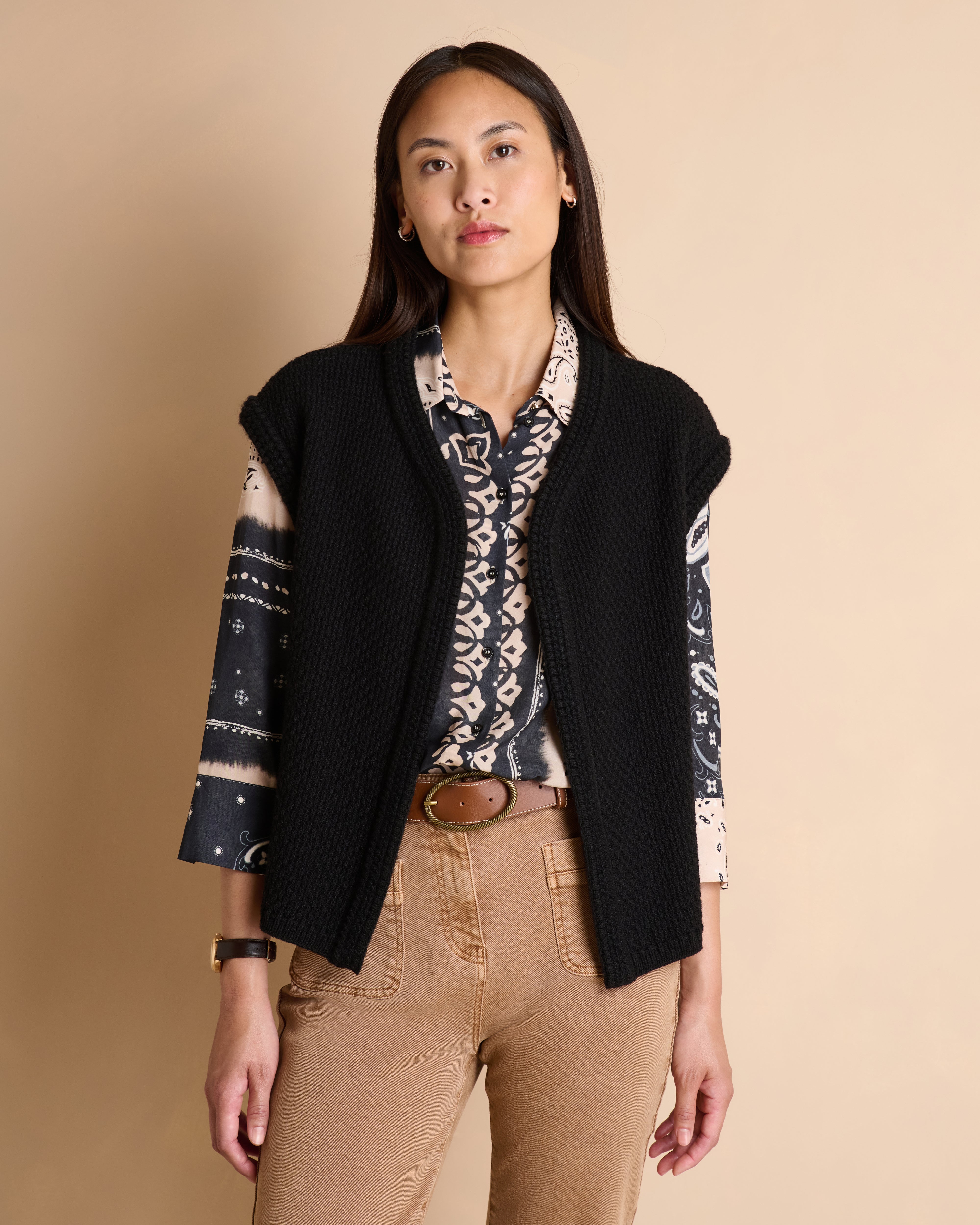 Gilet noir sans manches col rond en laine, alpaga et mohair