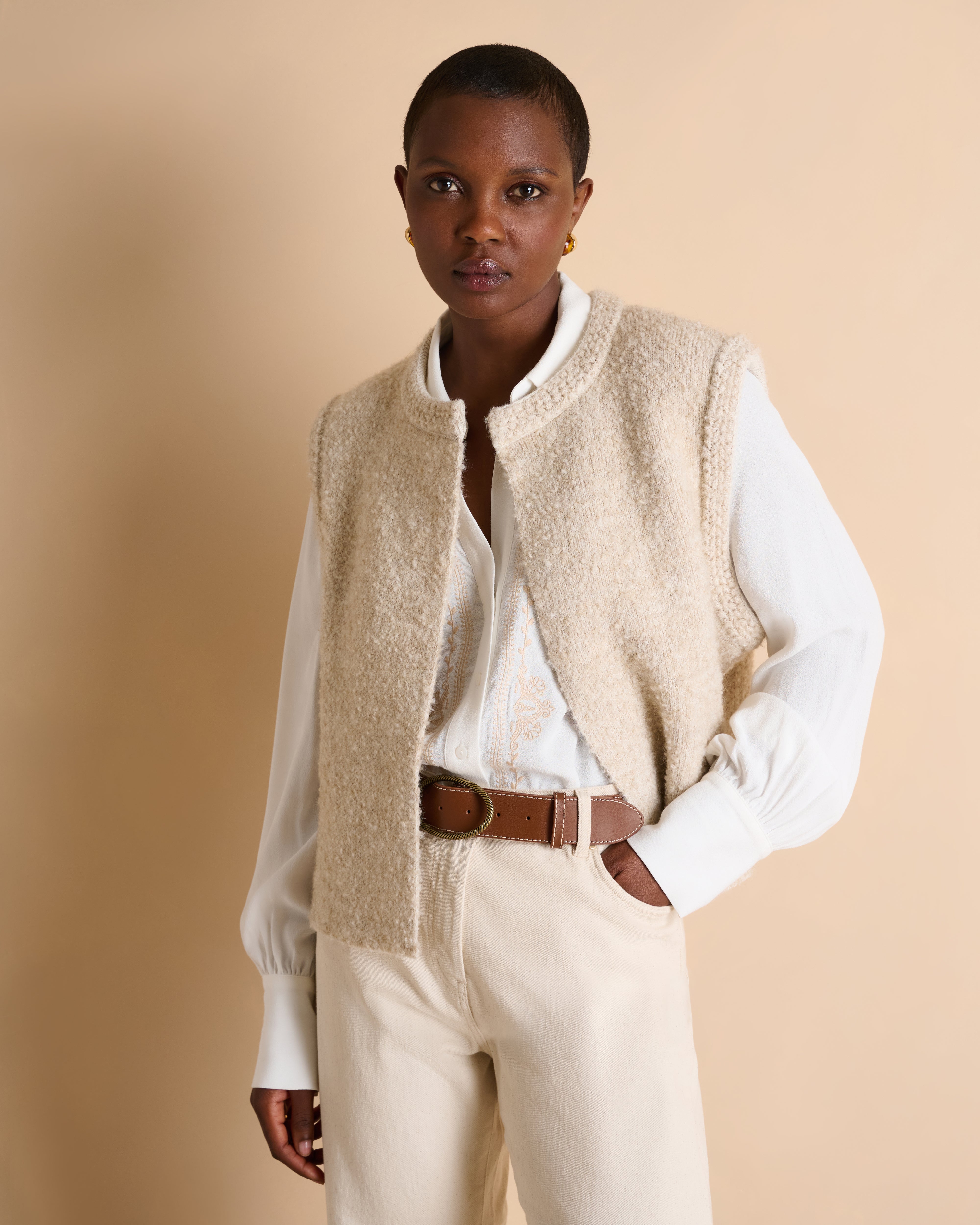 Gilet beige sans manches en laine bouclette col rond GUIMAUVE/14067/003