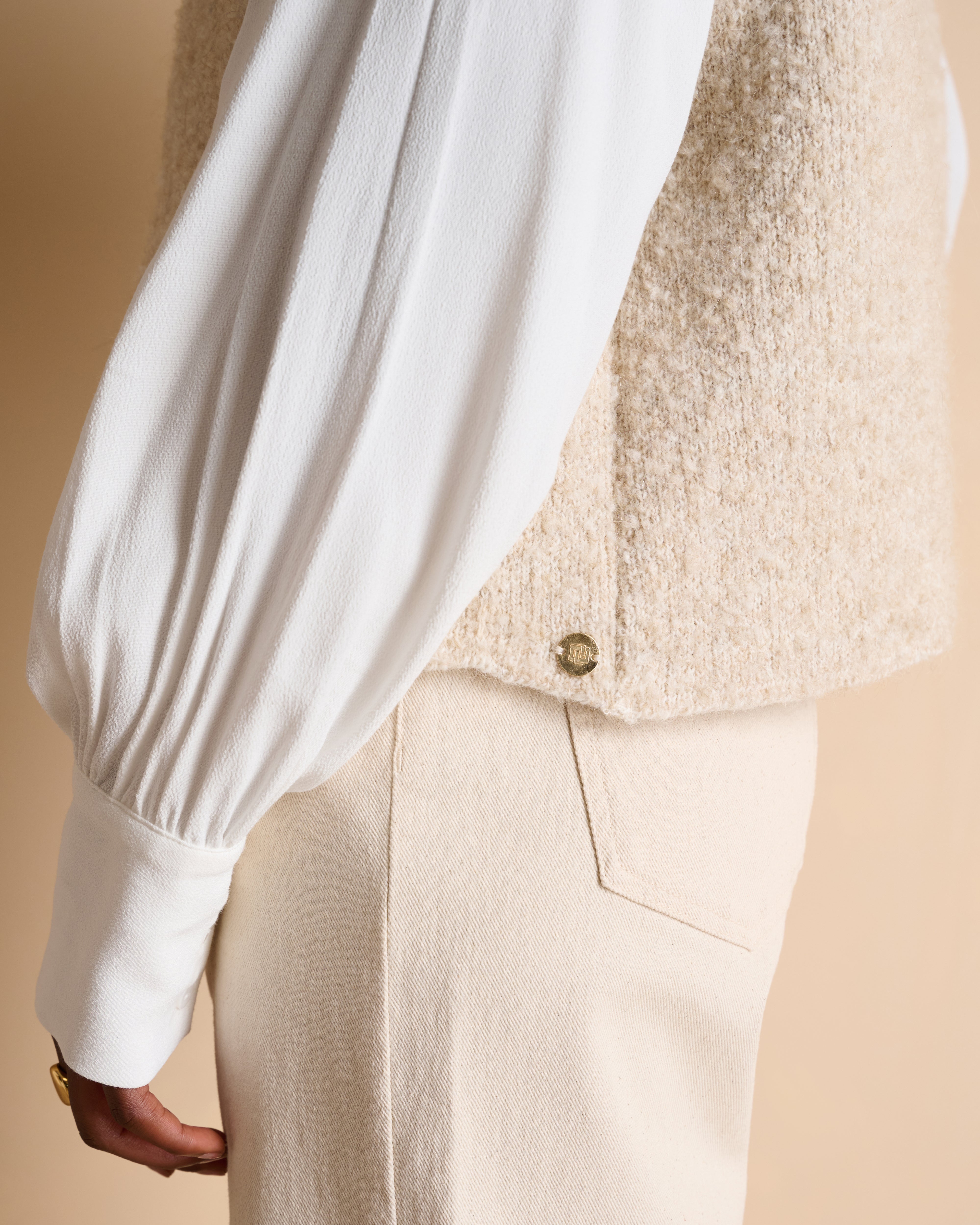 Gilet beige sans manches en laine bouclette col rond GUIMAUVE/14067/003