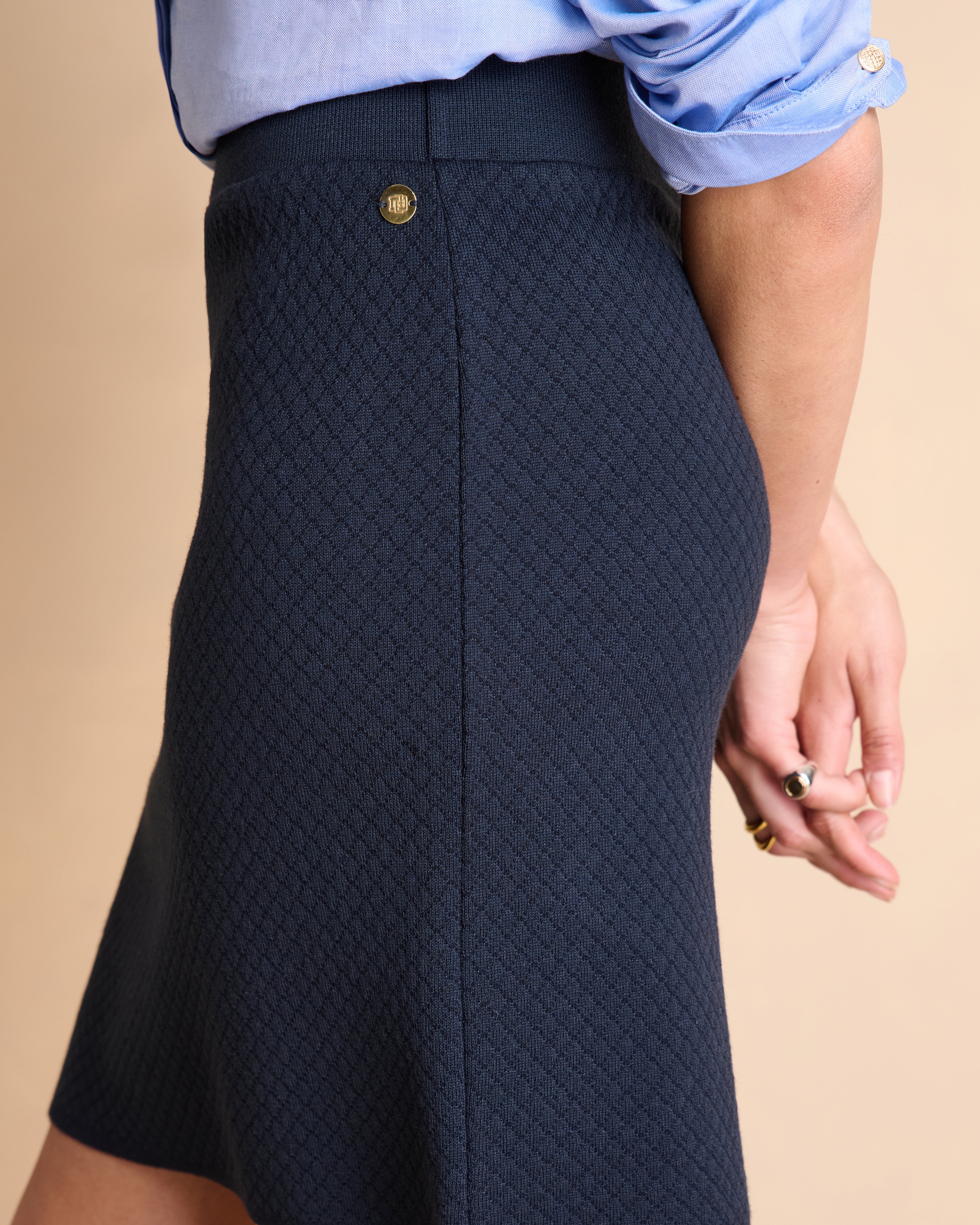 Jupe courte bleu marine en laine mérinos
