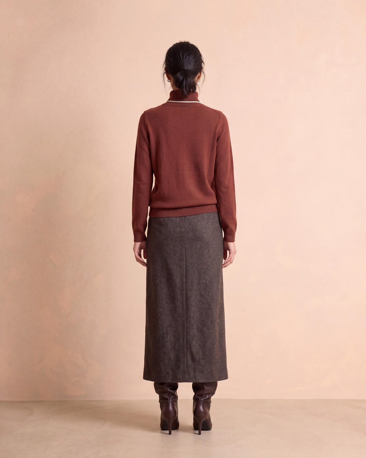 Jupe longue droite marron contient de la laine