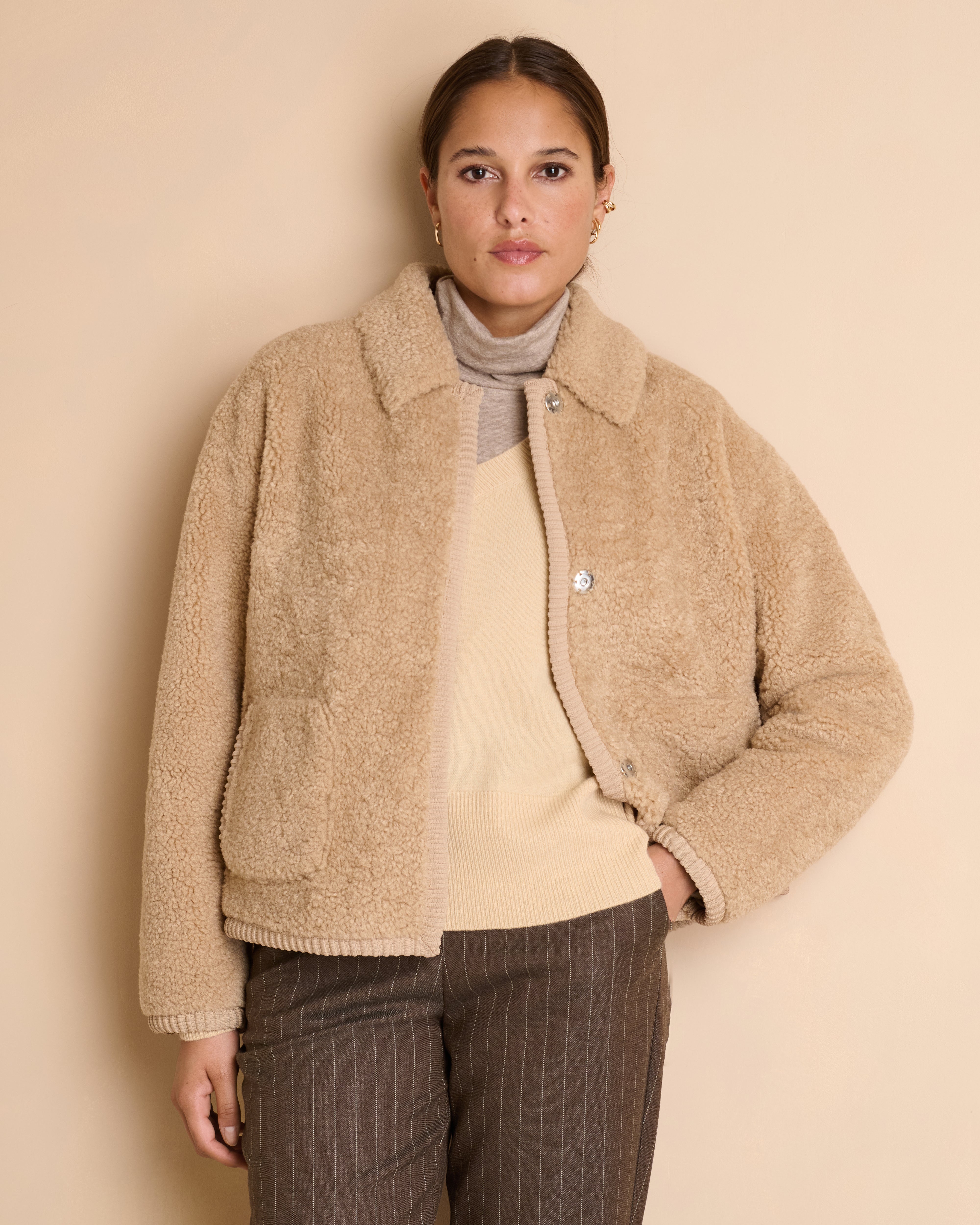 Manteau court réversible beige foncé