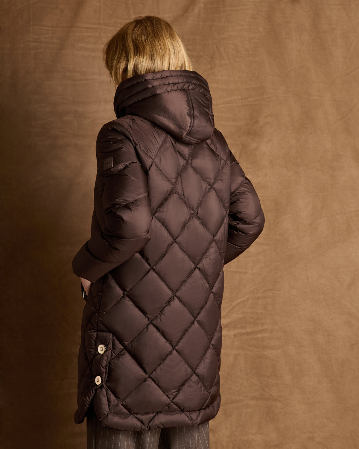 Doudoune marron longue zippée à capuche