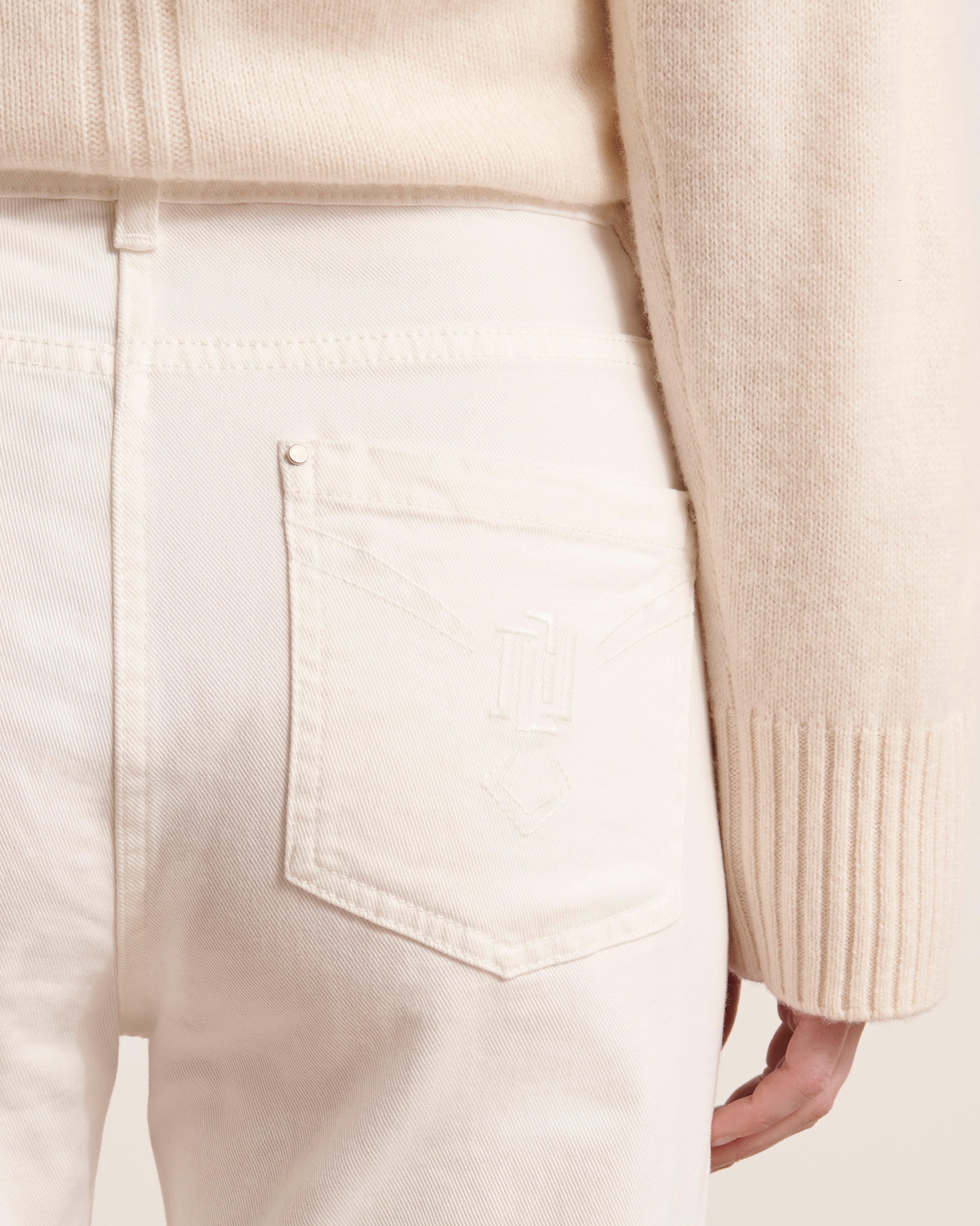 jean droit blanc ourlet frangé