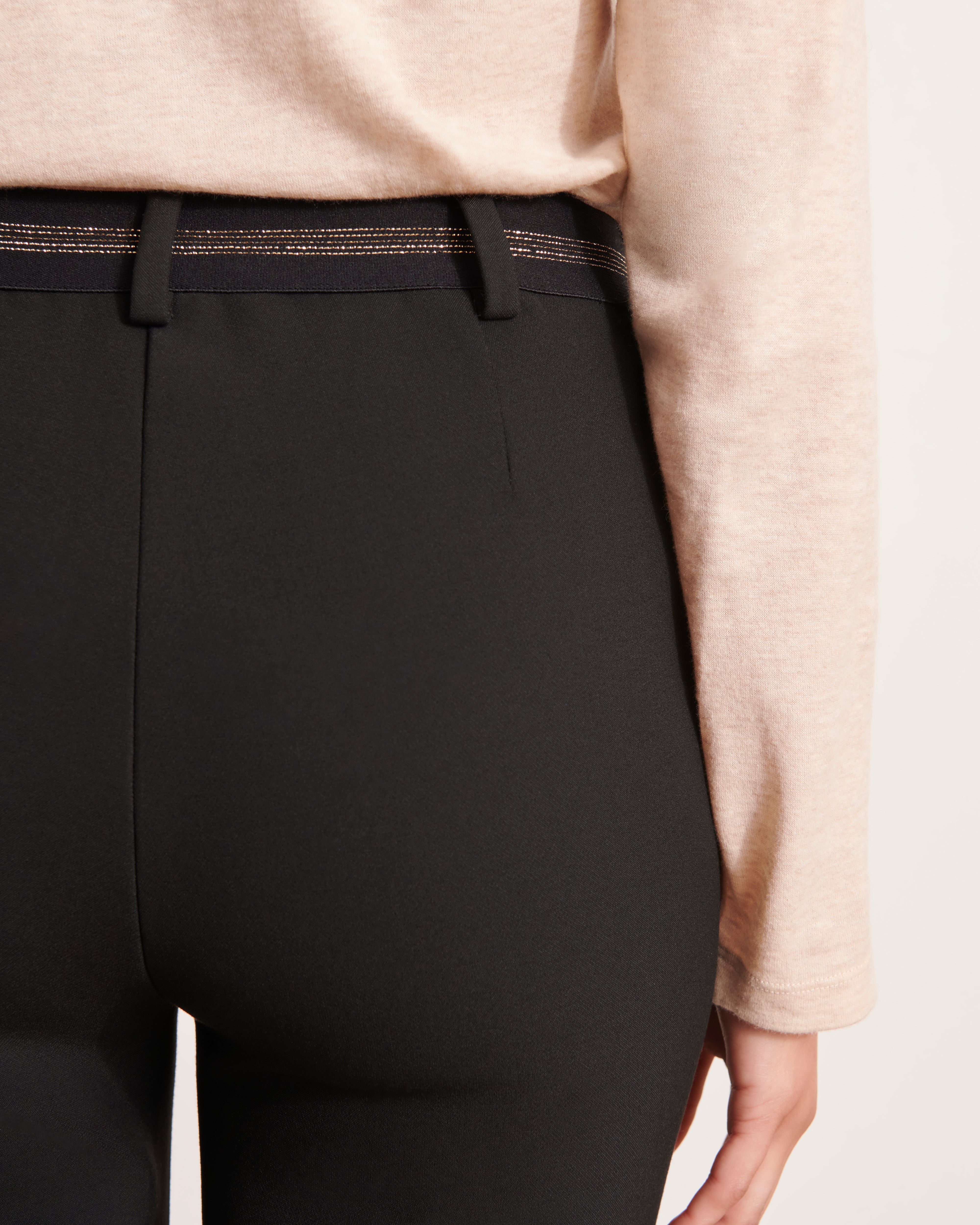 pantalon droit en double toile stretch noir avec mors dorés