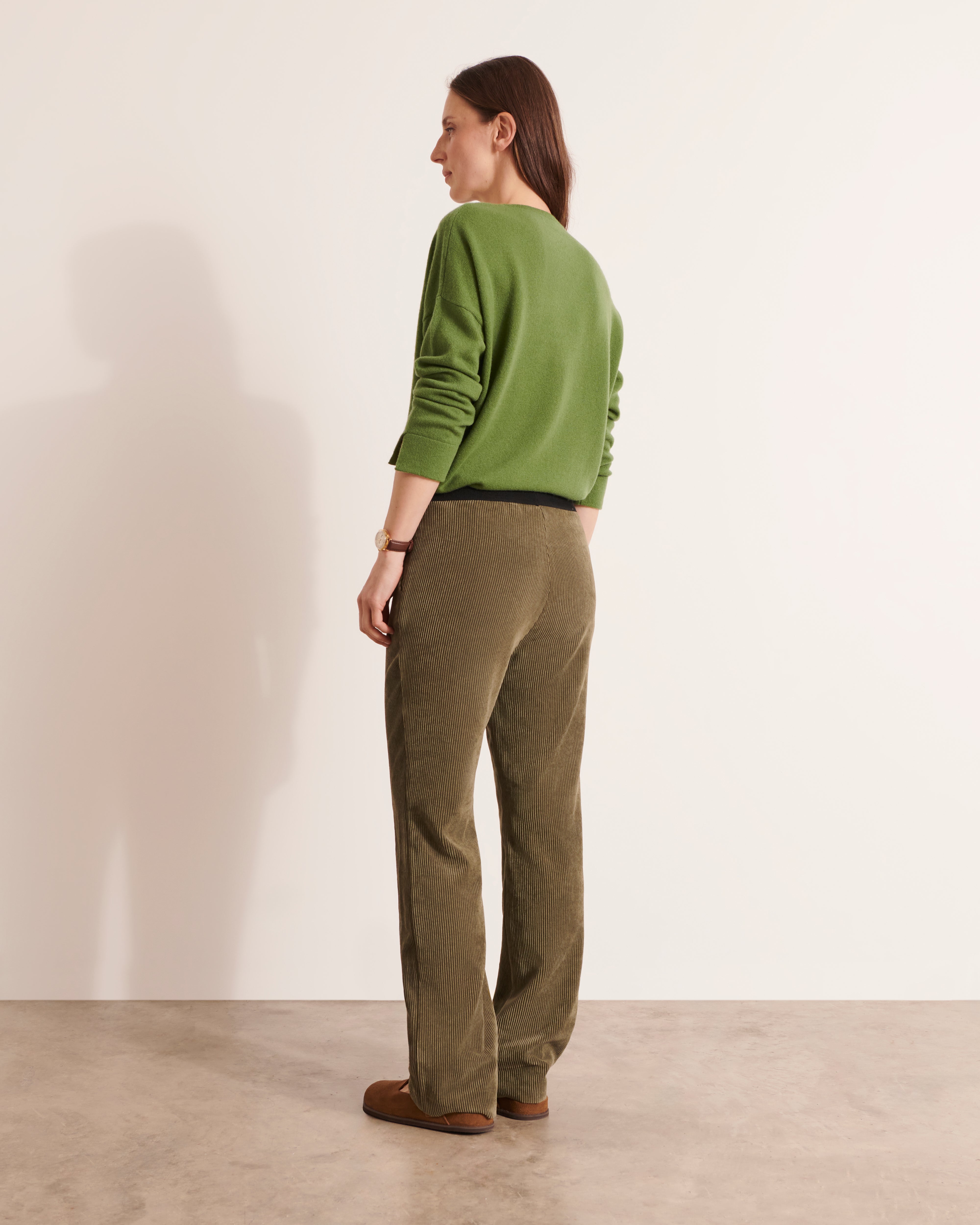 pantalon droit en velours côtelé taille élastiqué vert kaki