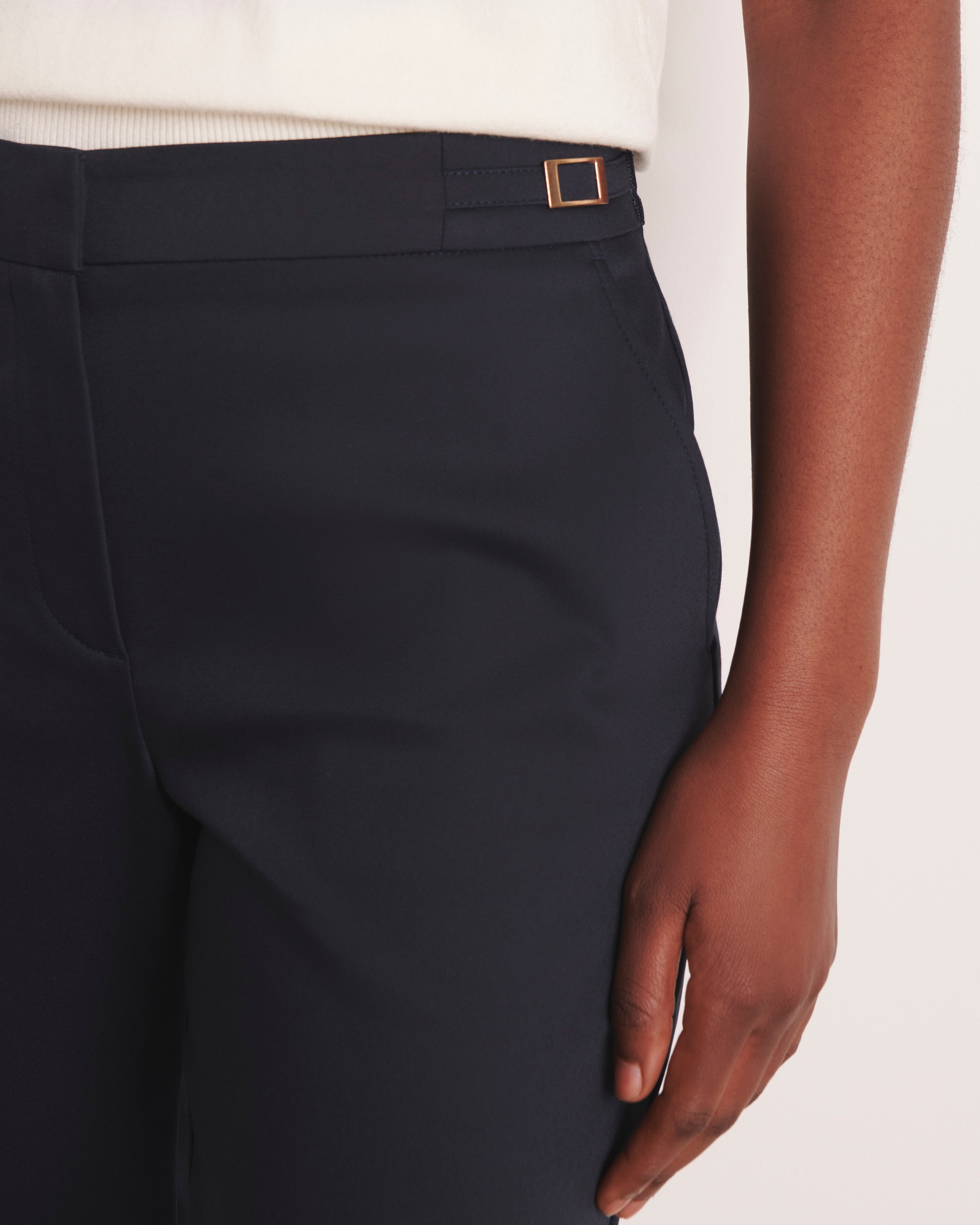 pantalon en satin de coton stretch bleu marine