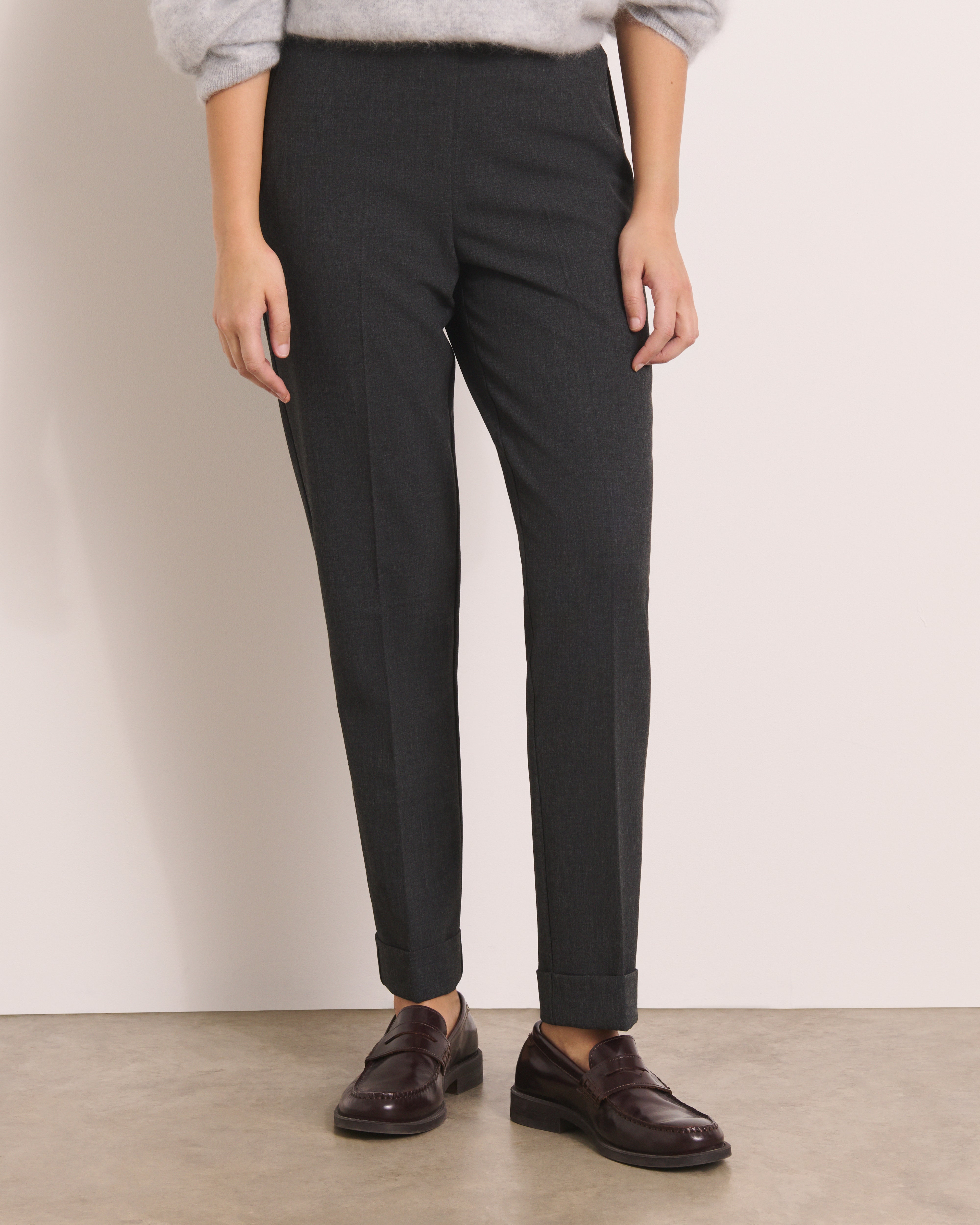 Pantalon avec pli cassé PIKIRYS-BIS/12328/446