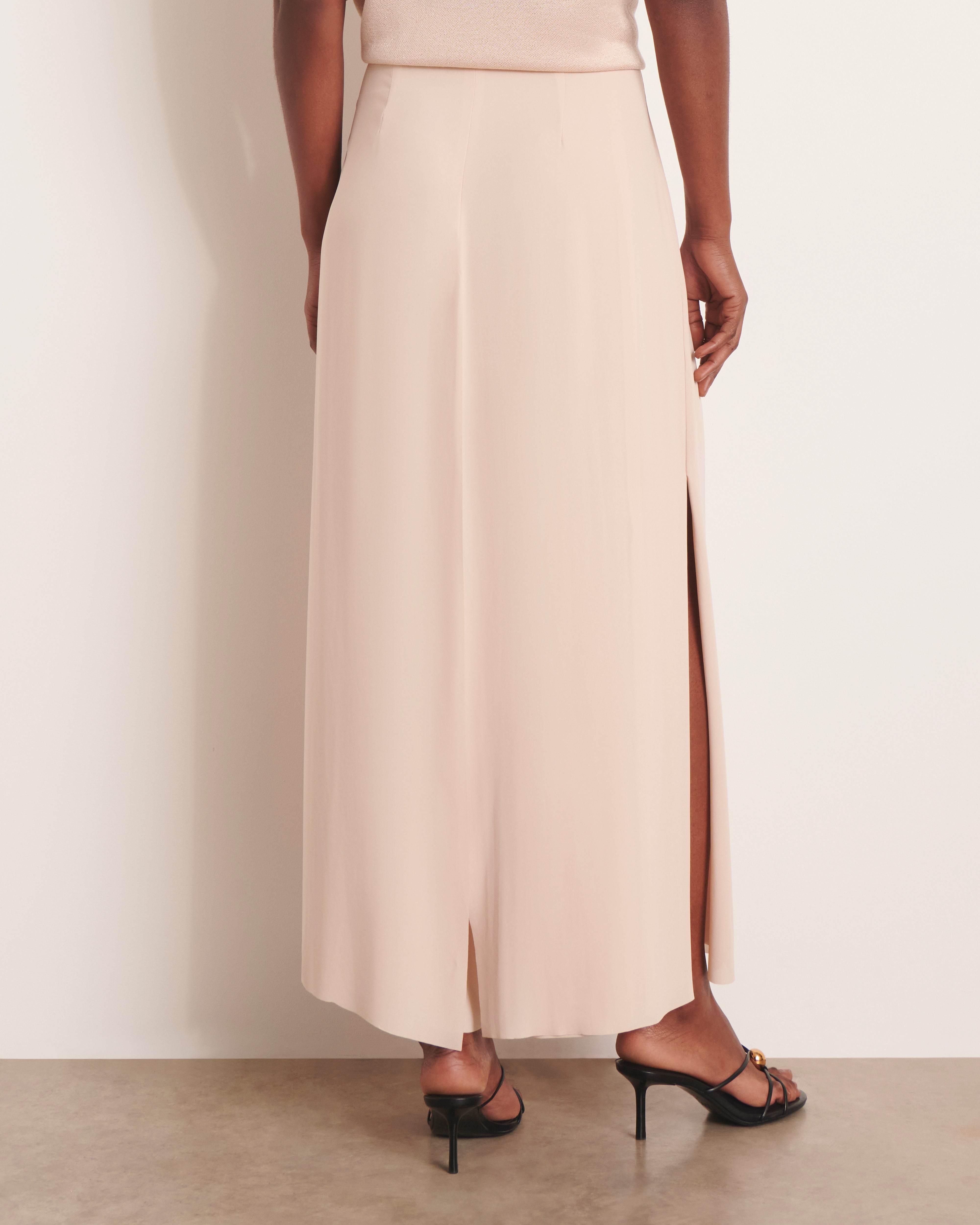 pantalon large et fluide beige en voile