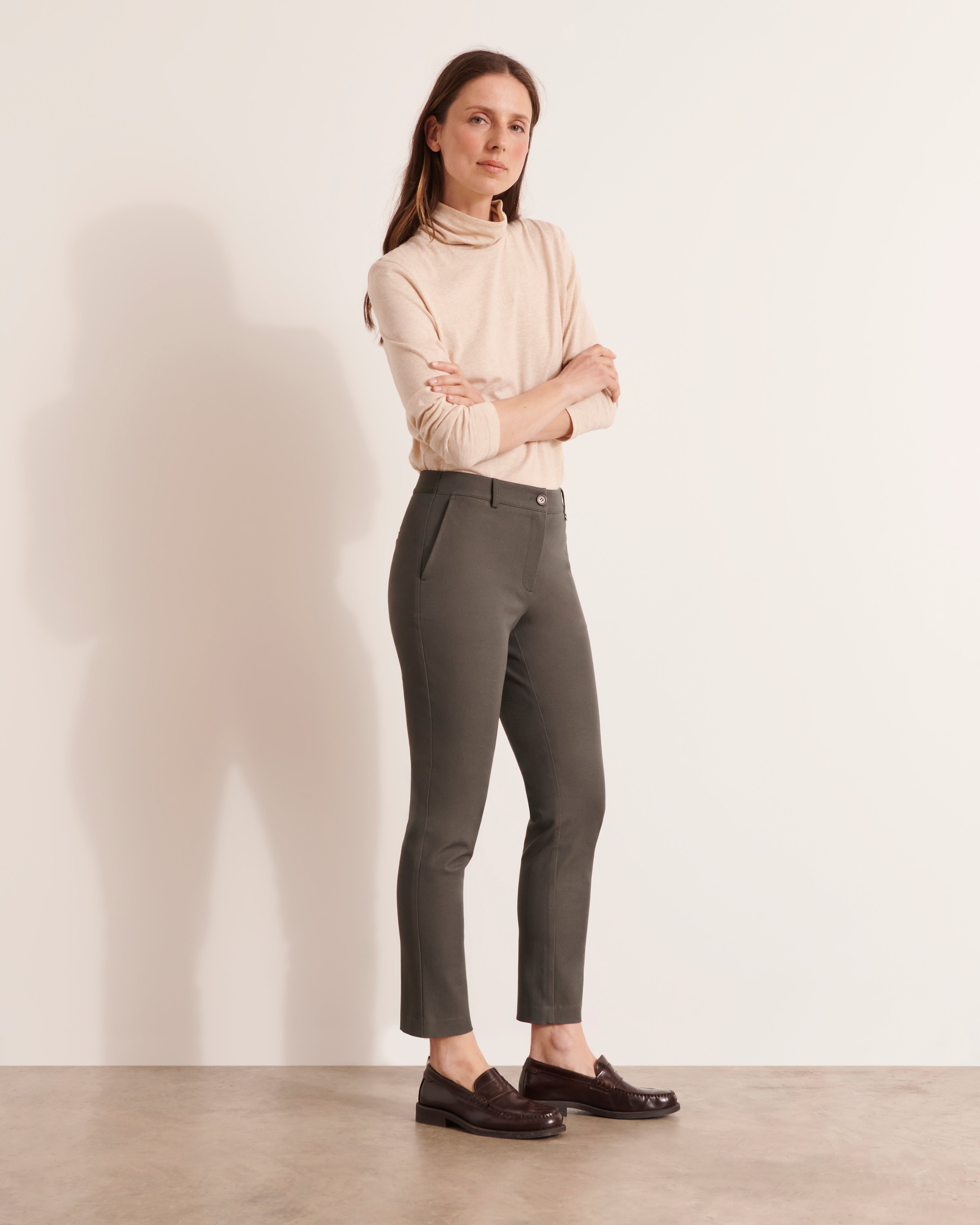 pantalon droit en coton et viscose stretch taille élastiquée